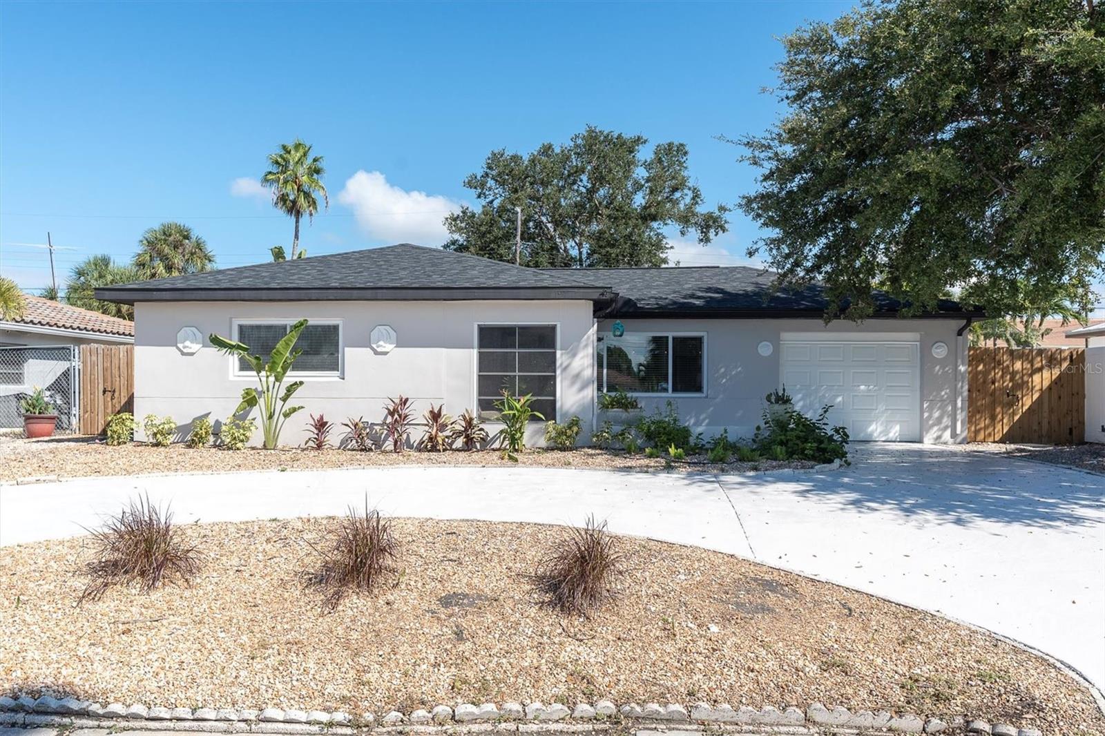 Image 4 of 50 For 197 Lido Drive