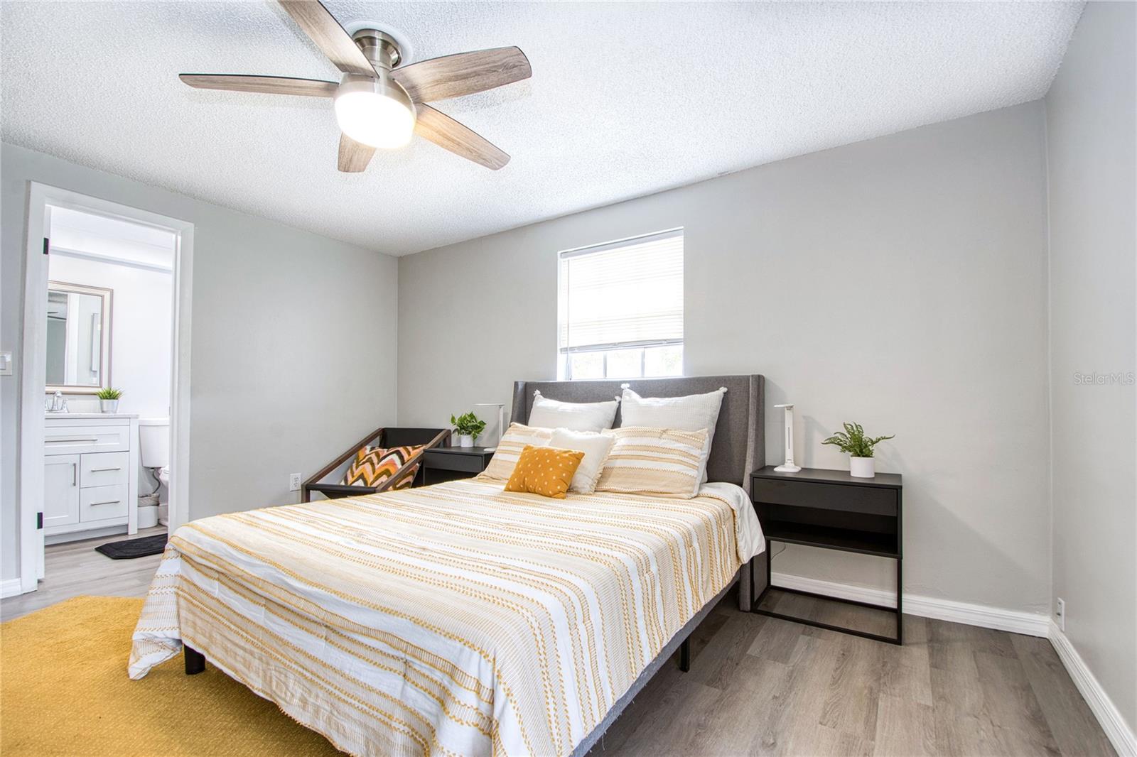 Listing photo id 18 for 4209 Prince Place 4209
