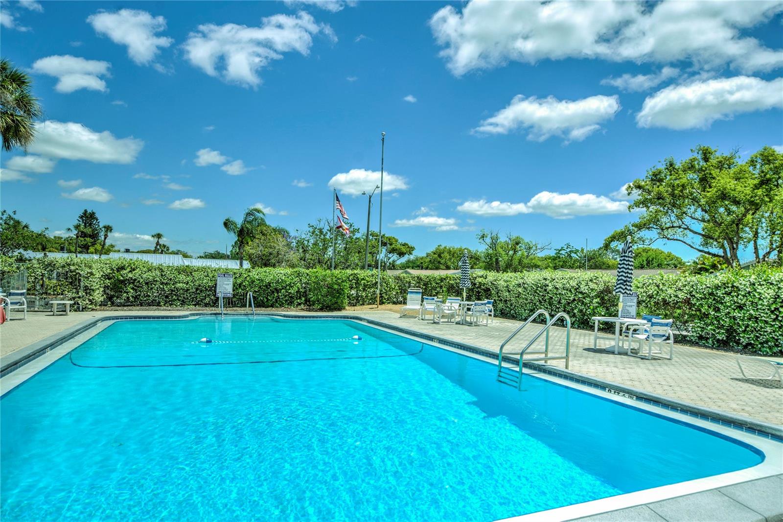 Listing photo id 32 for 4209 Prince Place 4209