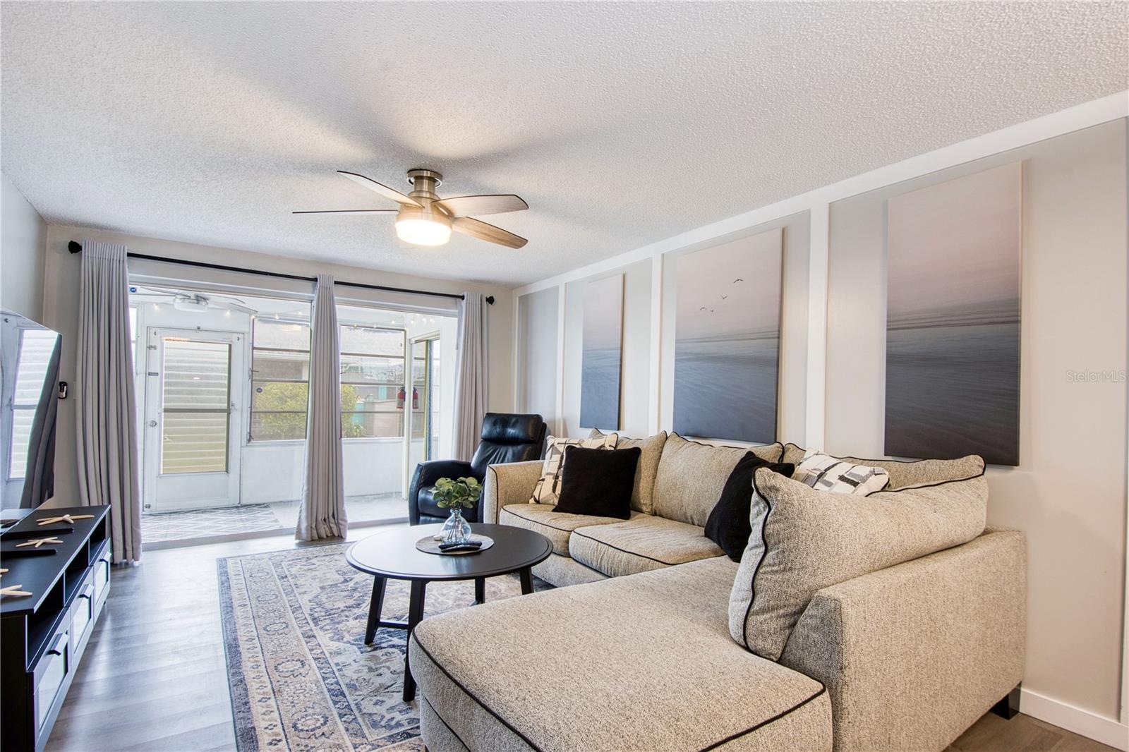 Listing photo id 3 for 4209 Prince Place 4209