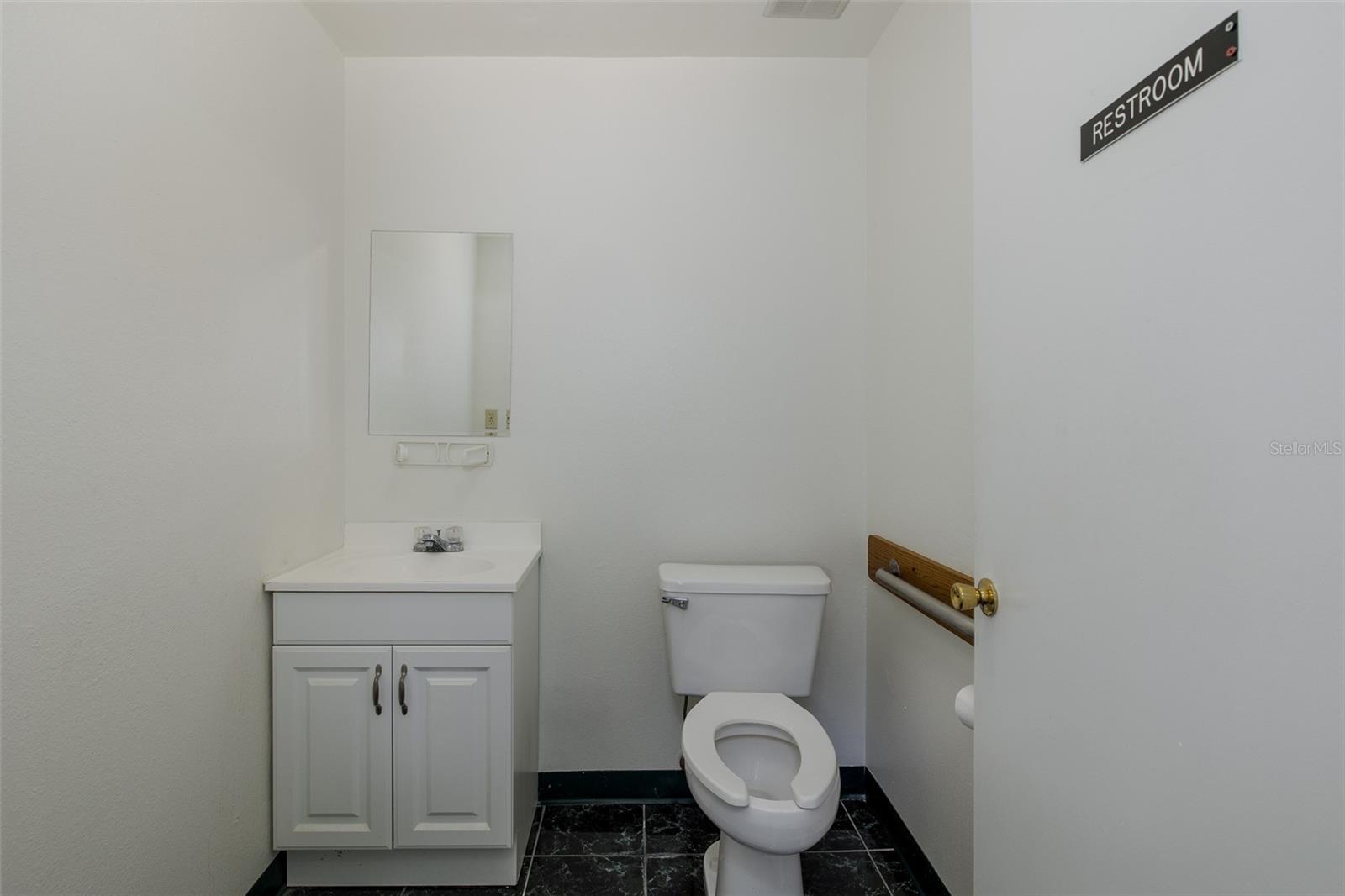 Image 30 of 60 For 10816 Us Highway 19