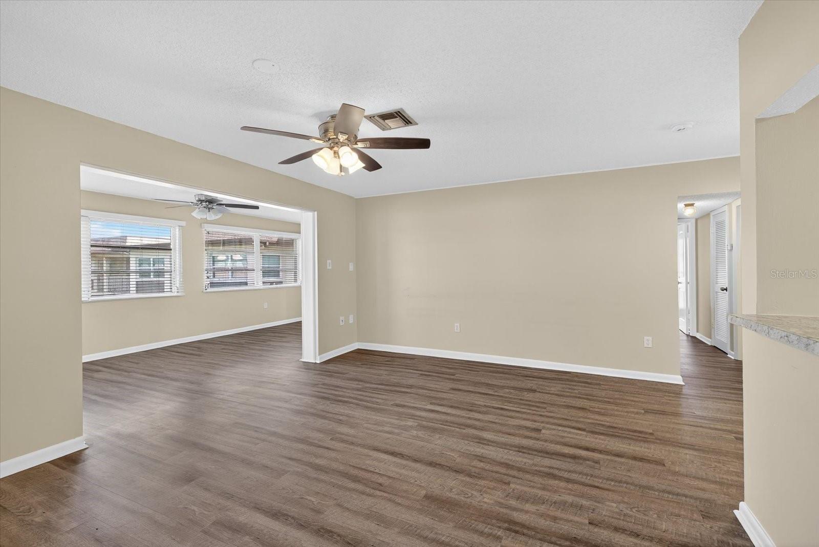 Image 14 of 55 For 5242 Opal Lane 208