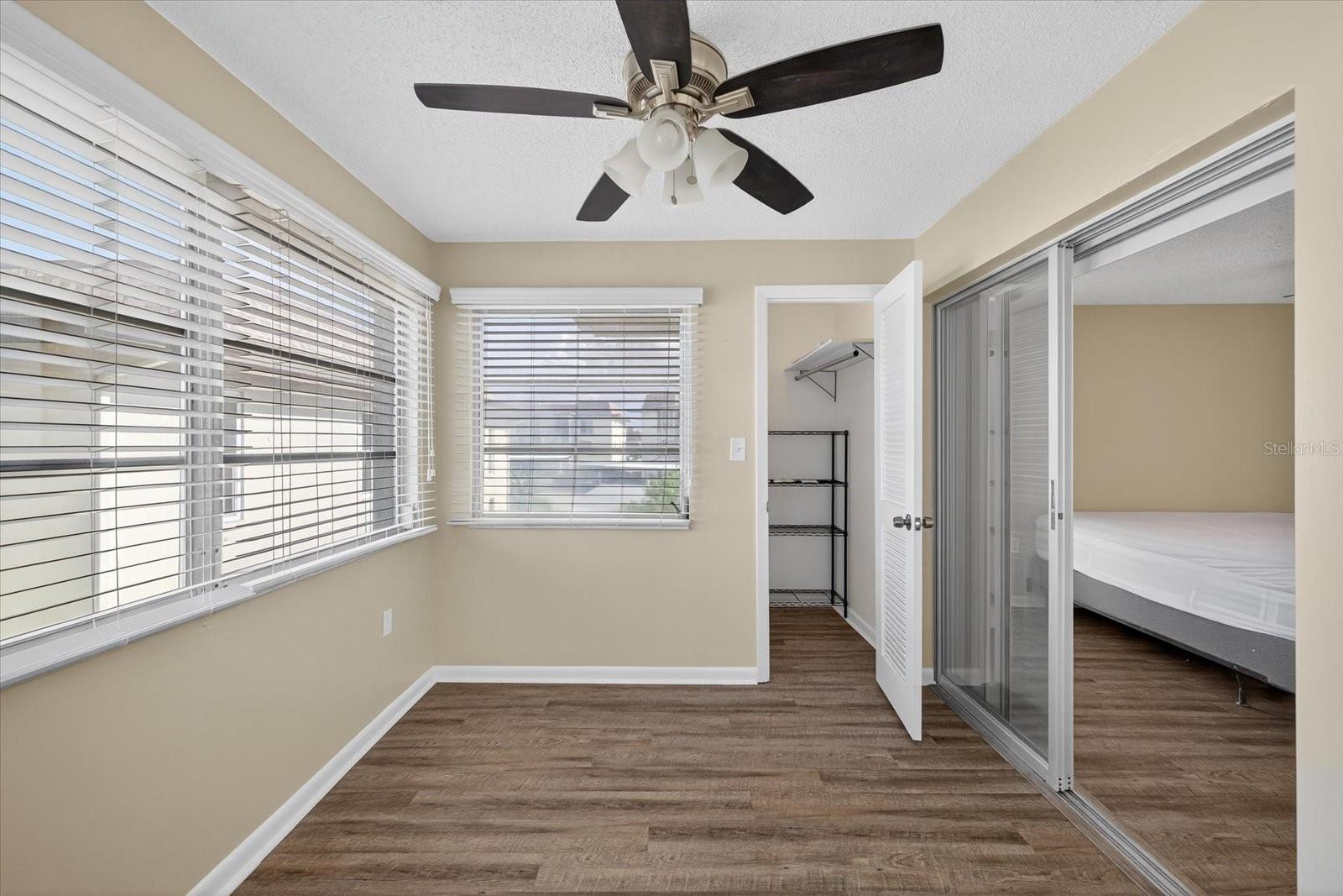 Image 22 of 55 For 5242 Opal Lane 208