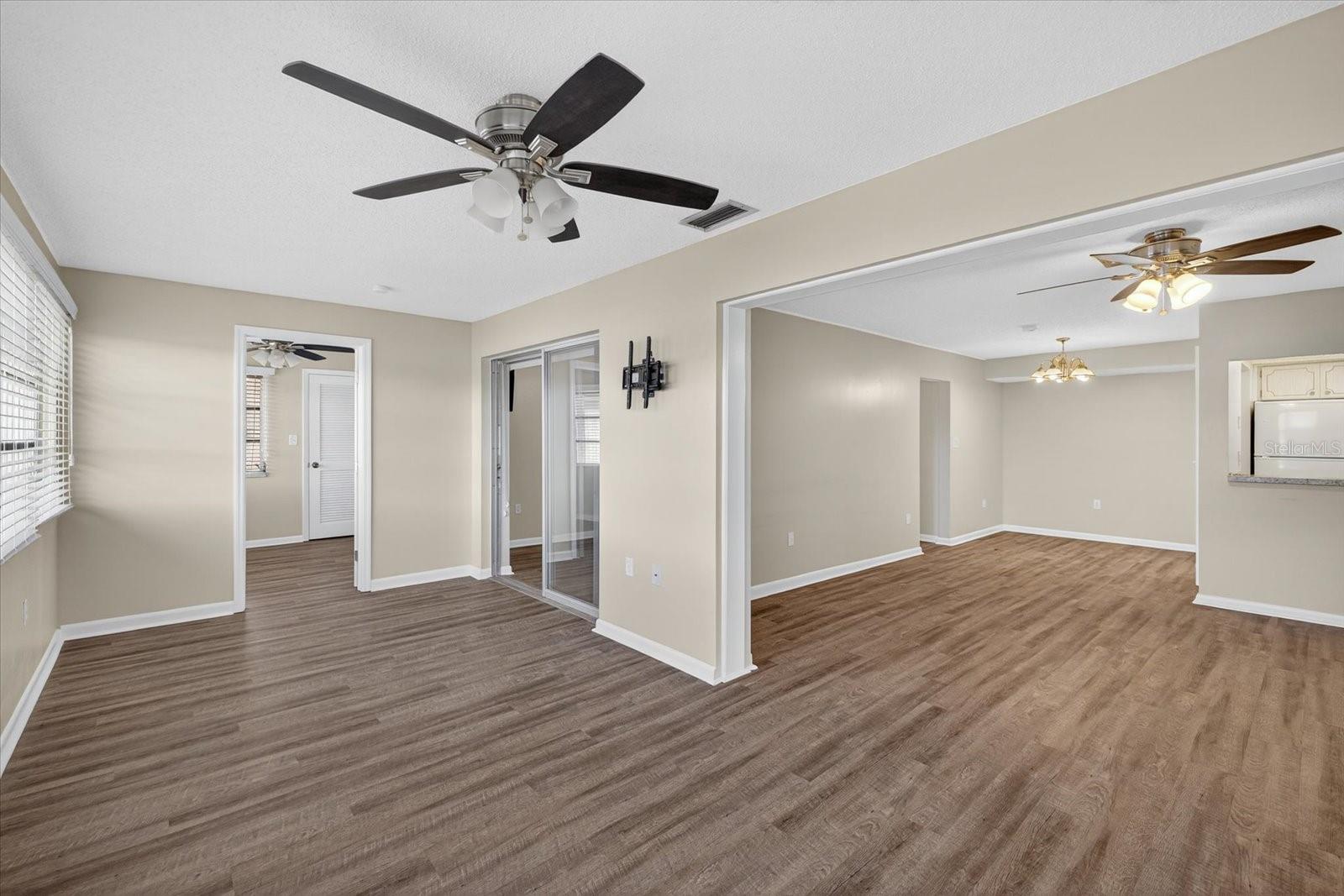 Image 25 of 55 For 5242 Opal Lane 208