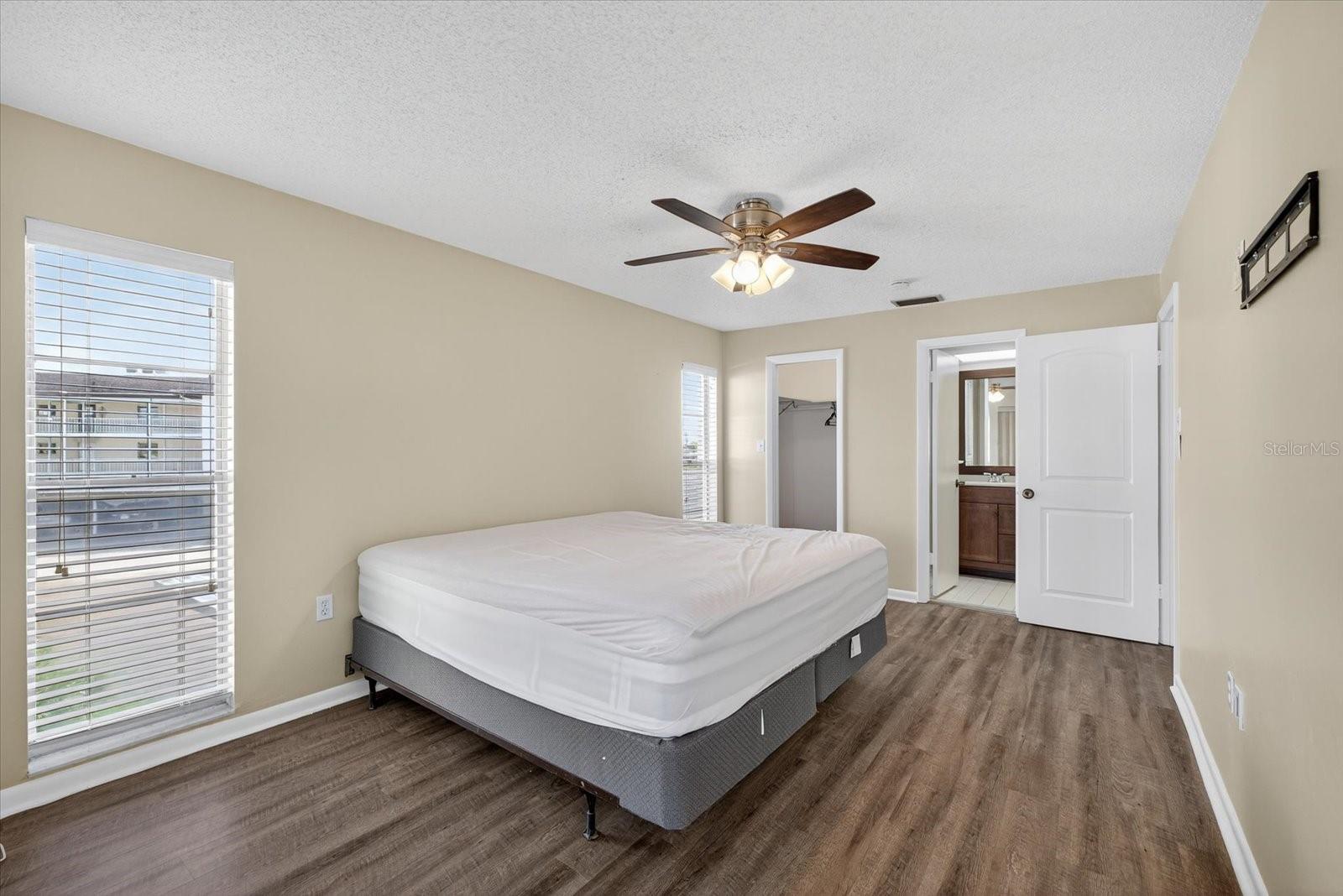 Image 30 of 55 For 5242 Opal Lane 208