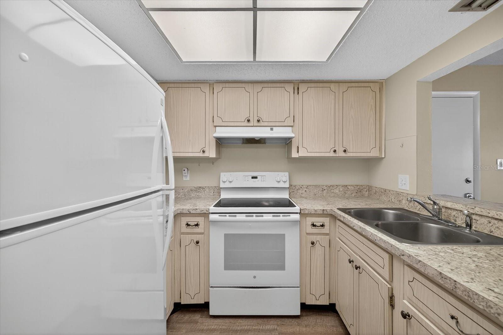 Image 5 of 55 For 5242 Opal Lane 208