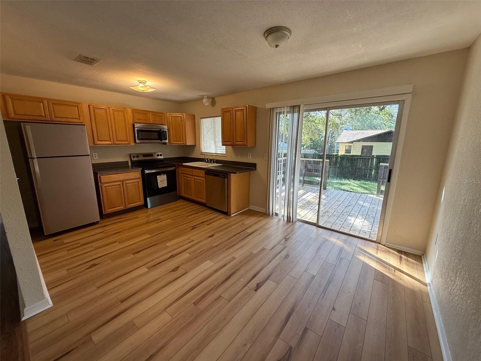 Image 5 of 19 For 208 Wilson Avenue
