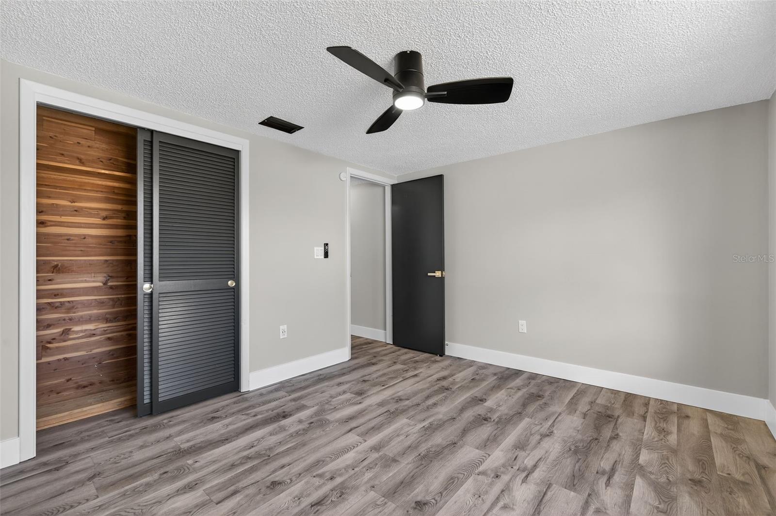 Image 11 of 46 For 8510 Wagon Wheel Lane