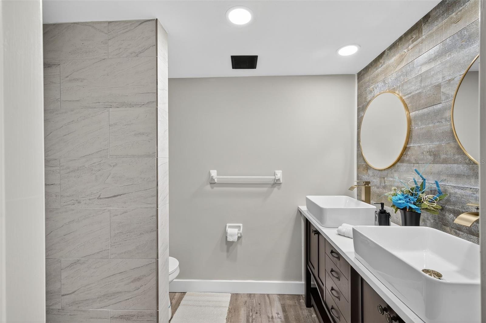 Image 19 of 46 For 8510 Wagon Wheel Lane