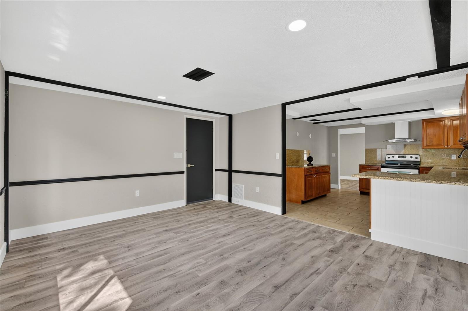 Image 31 of 46 For 8510 Wagon Wheel Lane