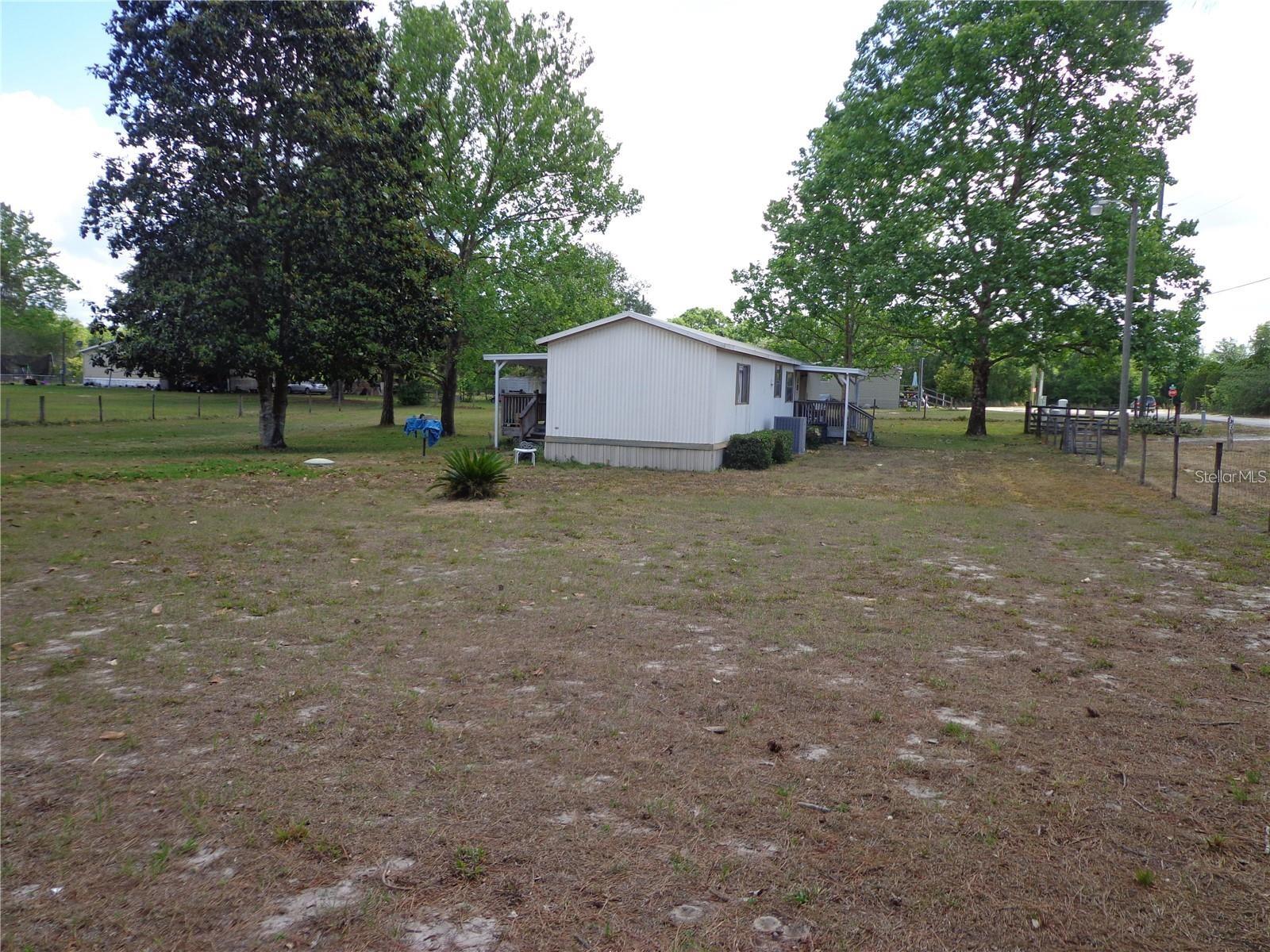 Image 14 of 52 For 17911 Orange Drive