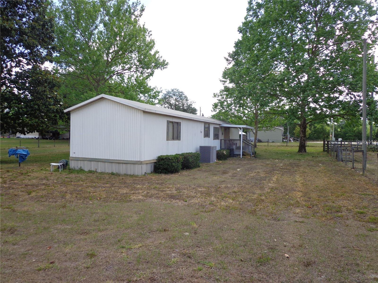 Image 15 of 52 For 17911 Orange Drive