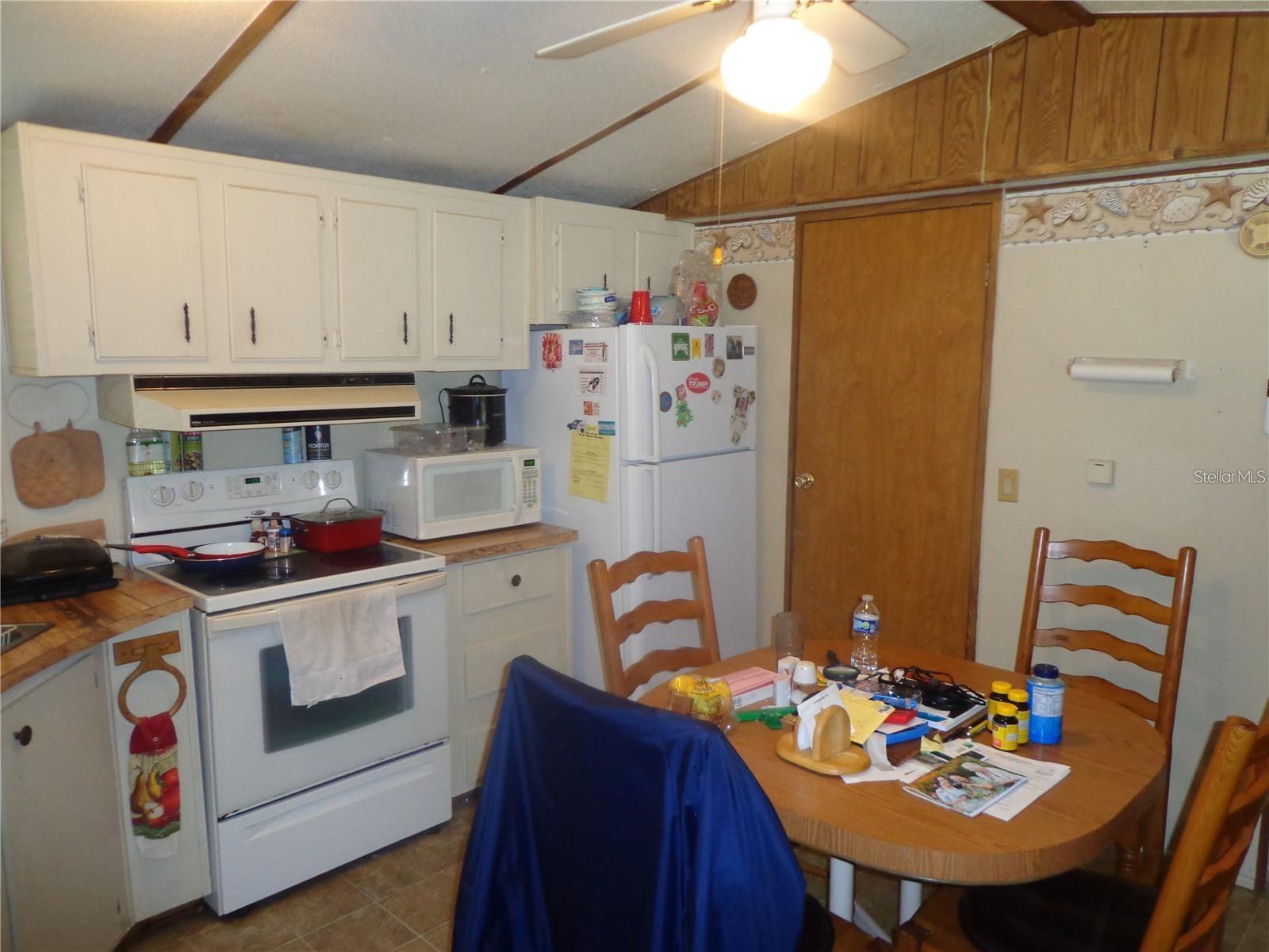 Image 20 of 52 For 17911 Orange Drive
