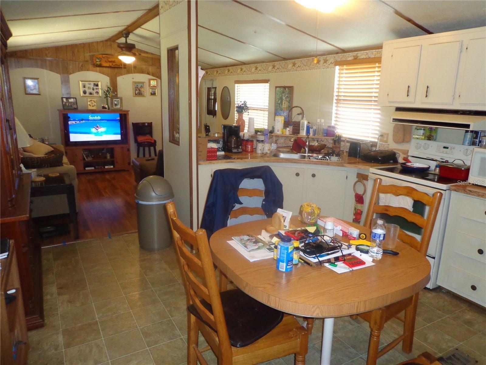 Image 21 of 52 For 17911 Orange Drive