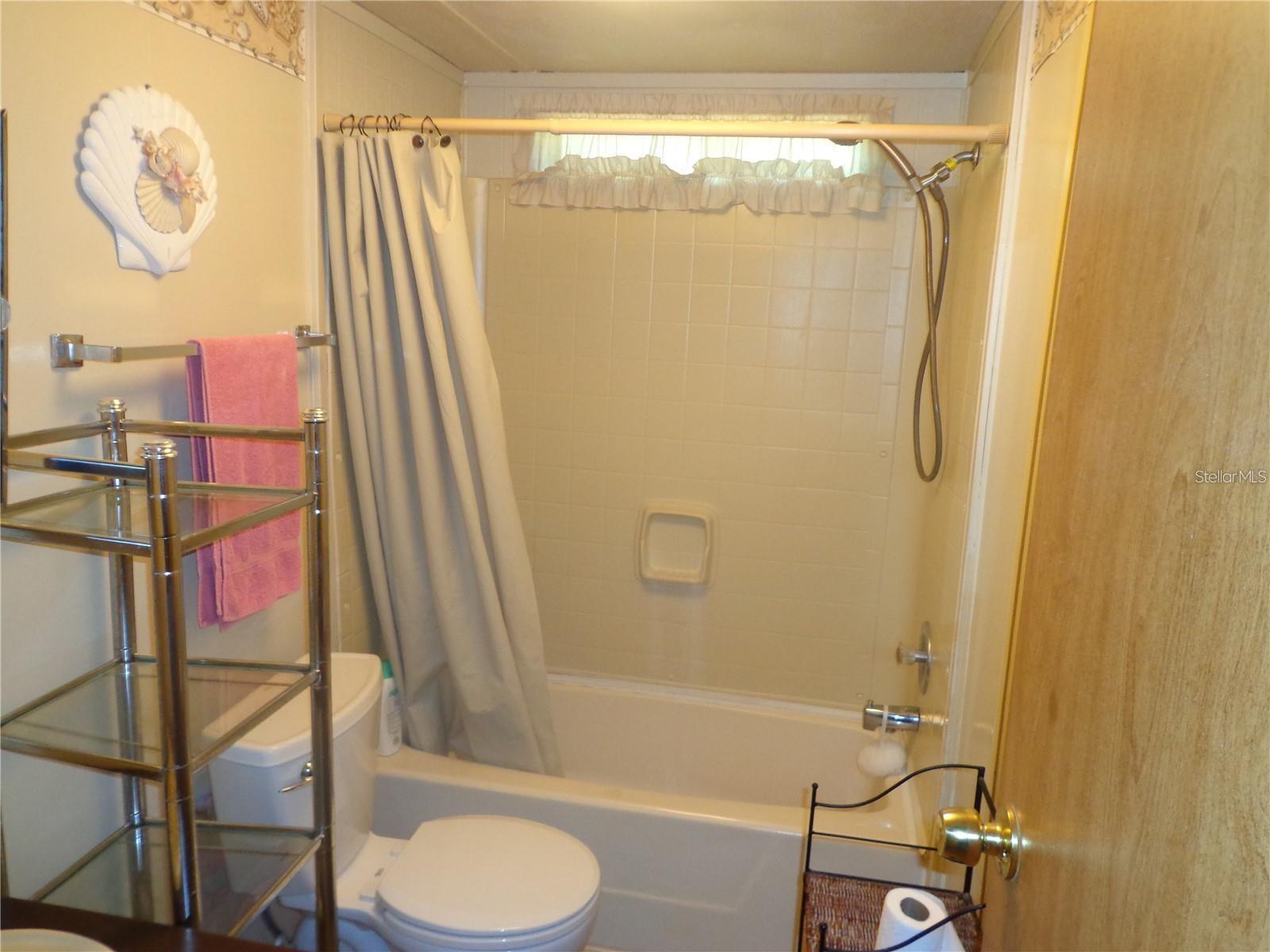 Image 39 of 52 For 17911 Orange Drive