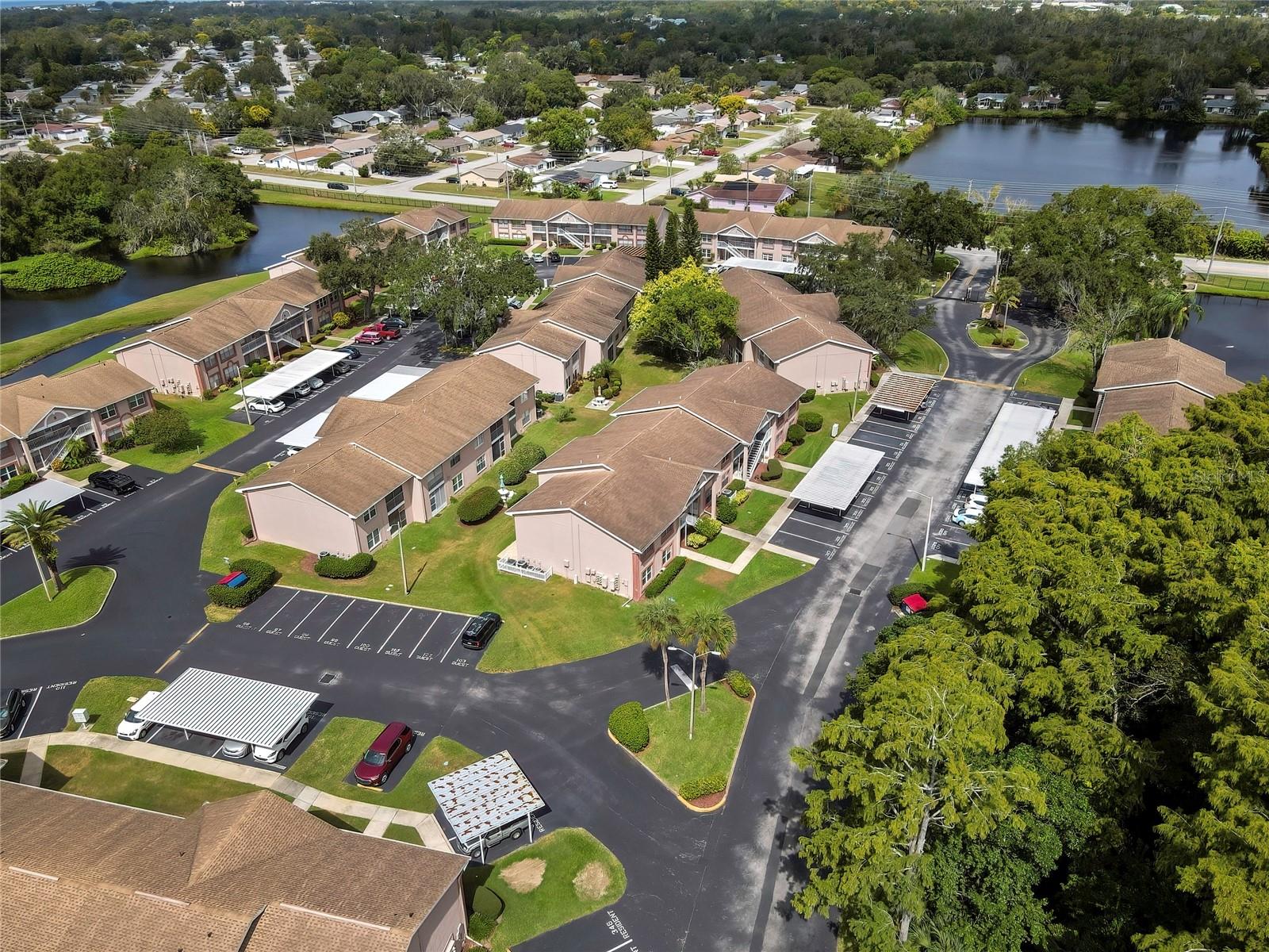 Image 35 of 47 For 4911 Sunnybrook Drive 11