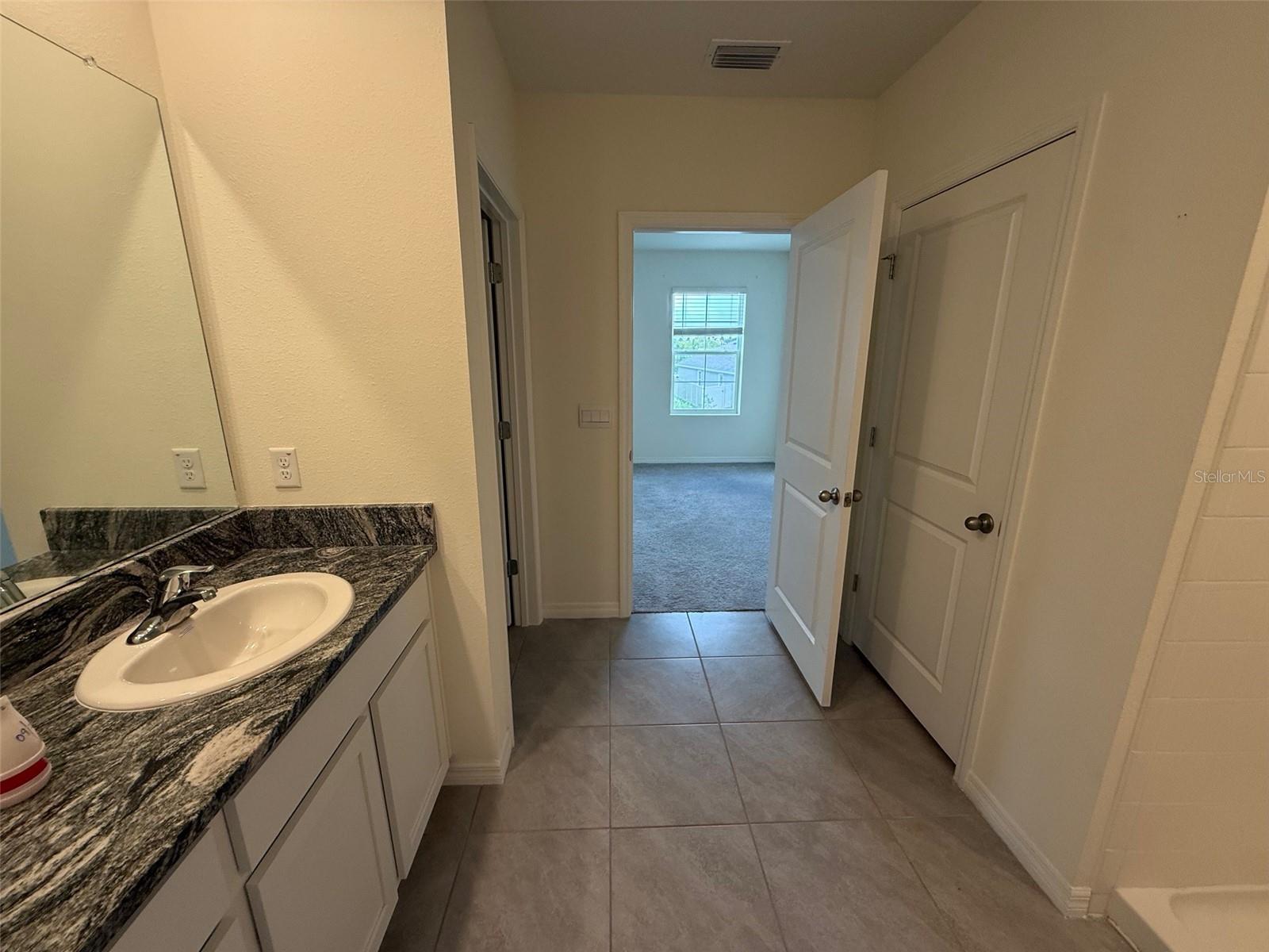 Image 15 of 22 For 17039 Oval Rum Drive