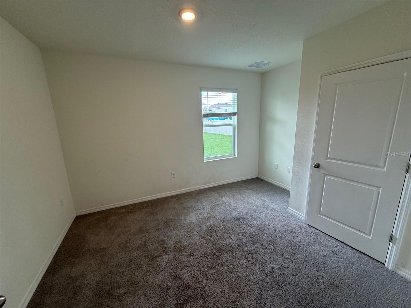 Image 9 of 22 For 17039 Oval Rum Drive