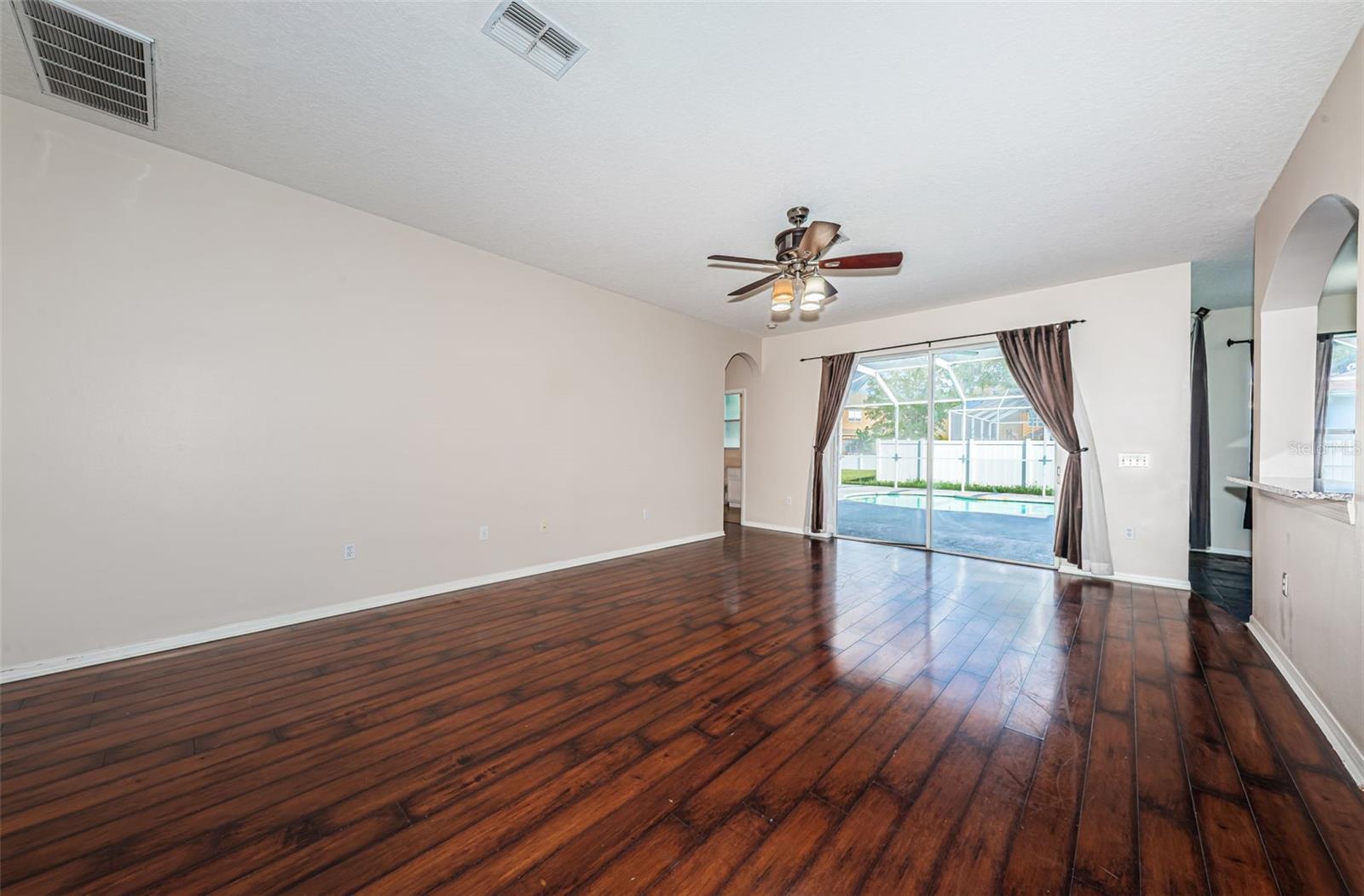 Image 18 of 55 For 8055 Spirit Court