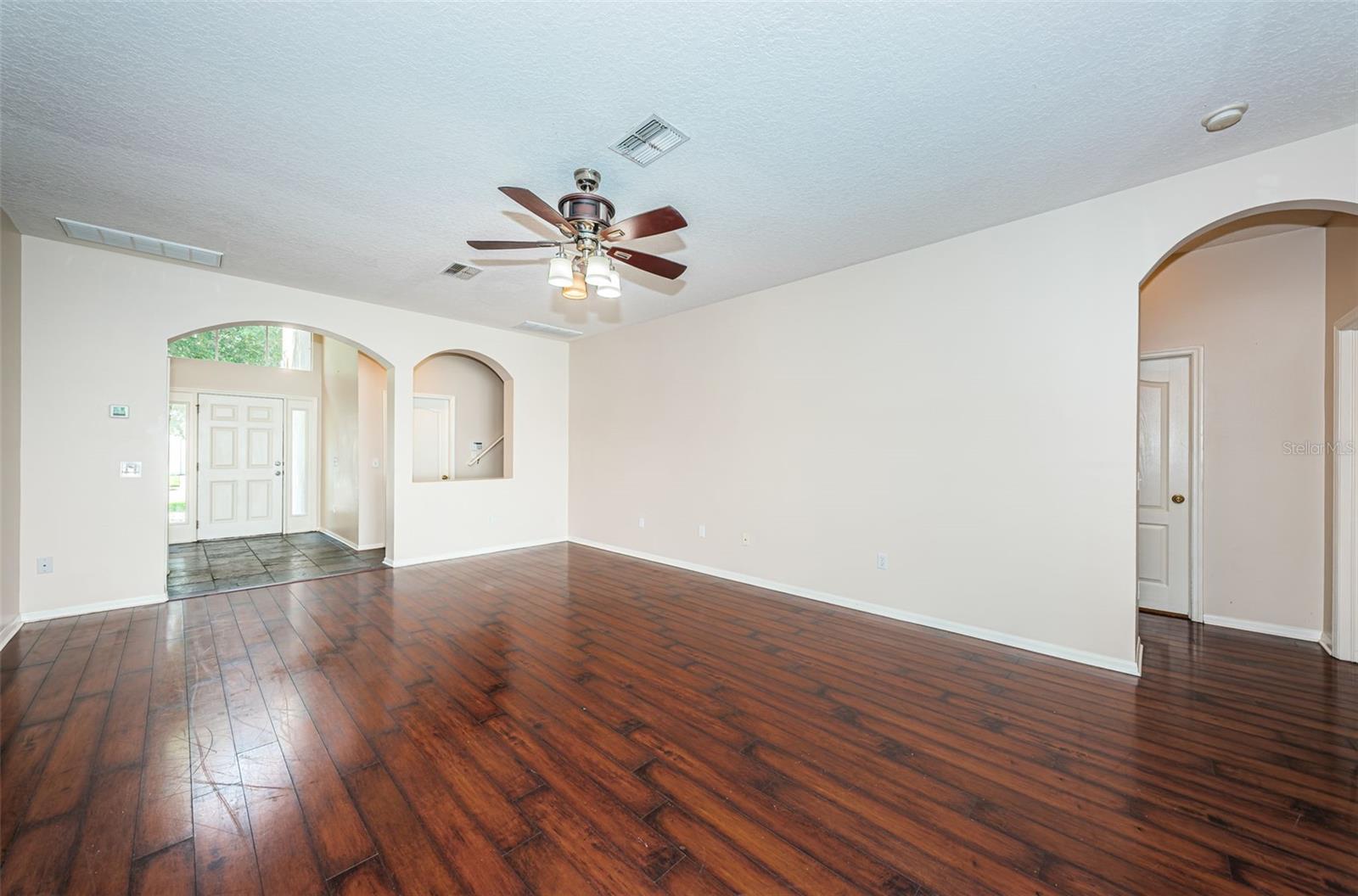 Image 21 of 55 For 8055 Spirit Court