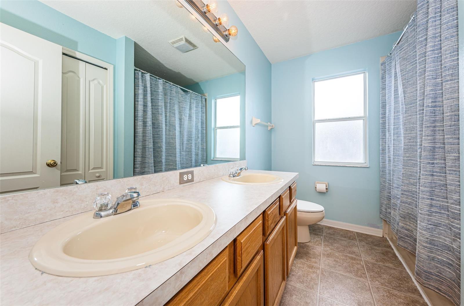 Image 38 of 55 For 8055 Spirit Court