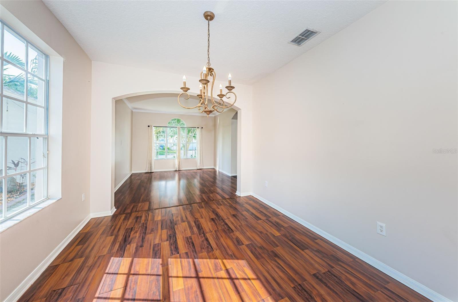 Image 9 of 55 For 8055 Spirit Court