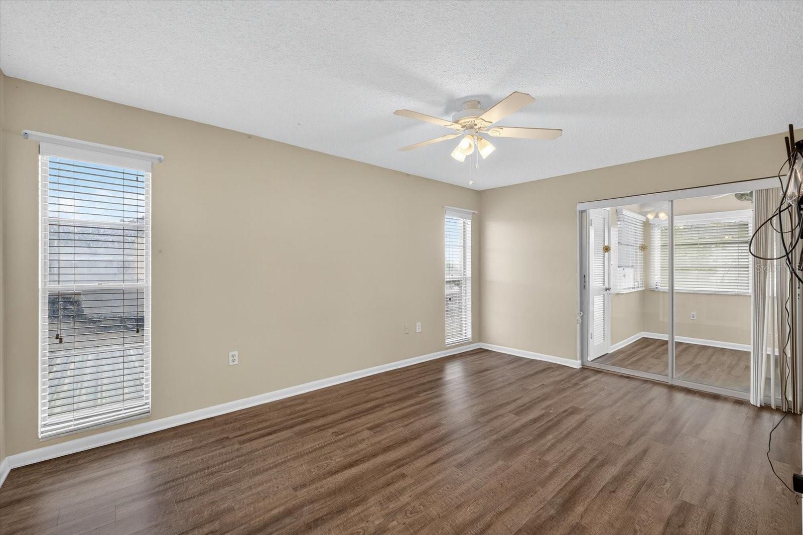 Image 22 of 55 For 5242 Opal Lane 207
