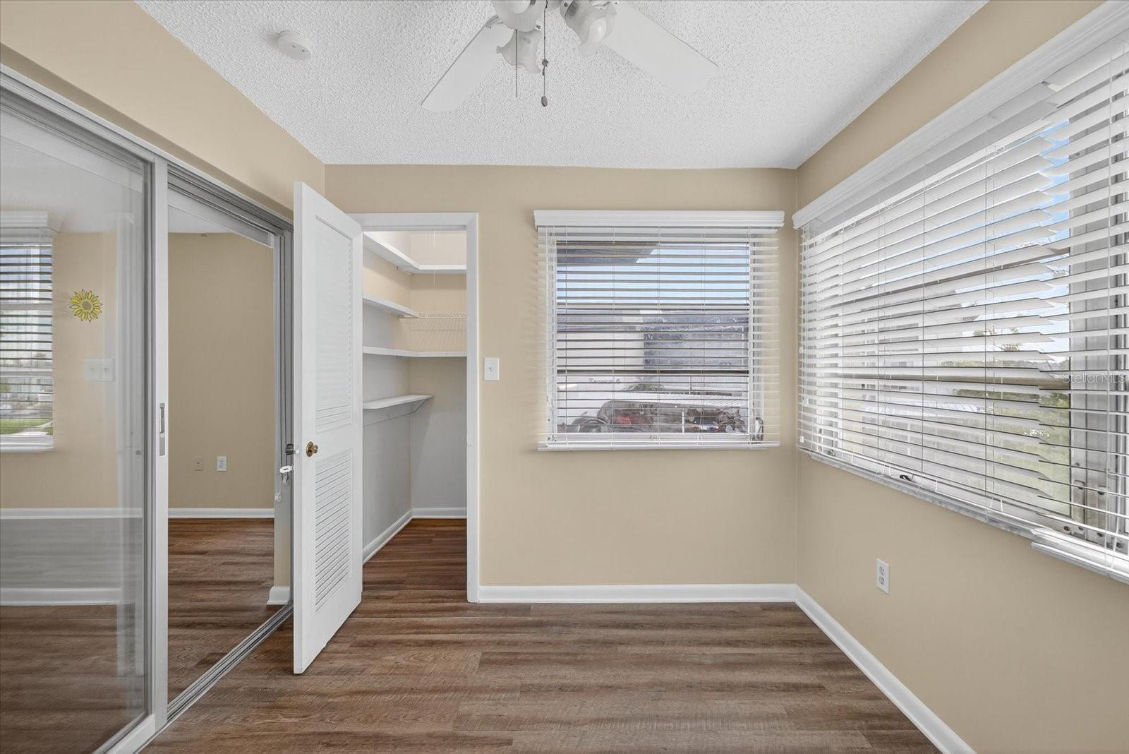 Image 27 of 55 For 5242 Opal Lane 207