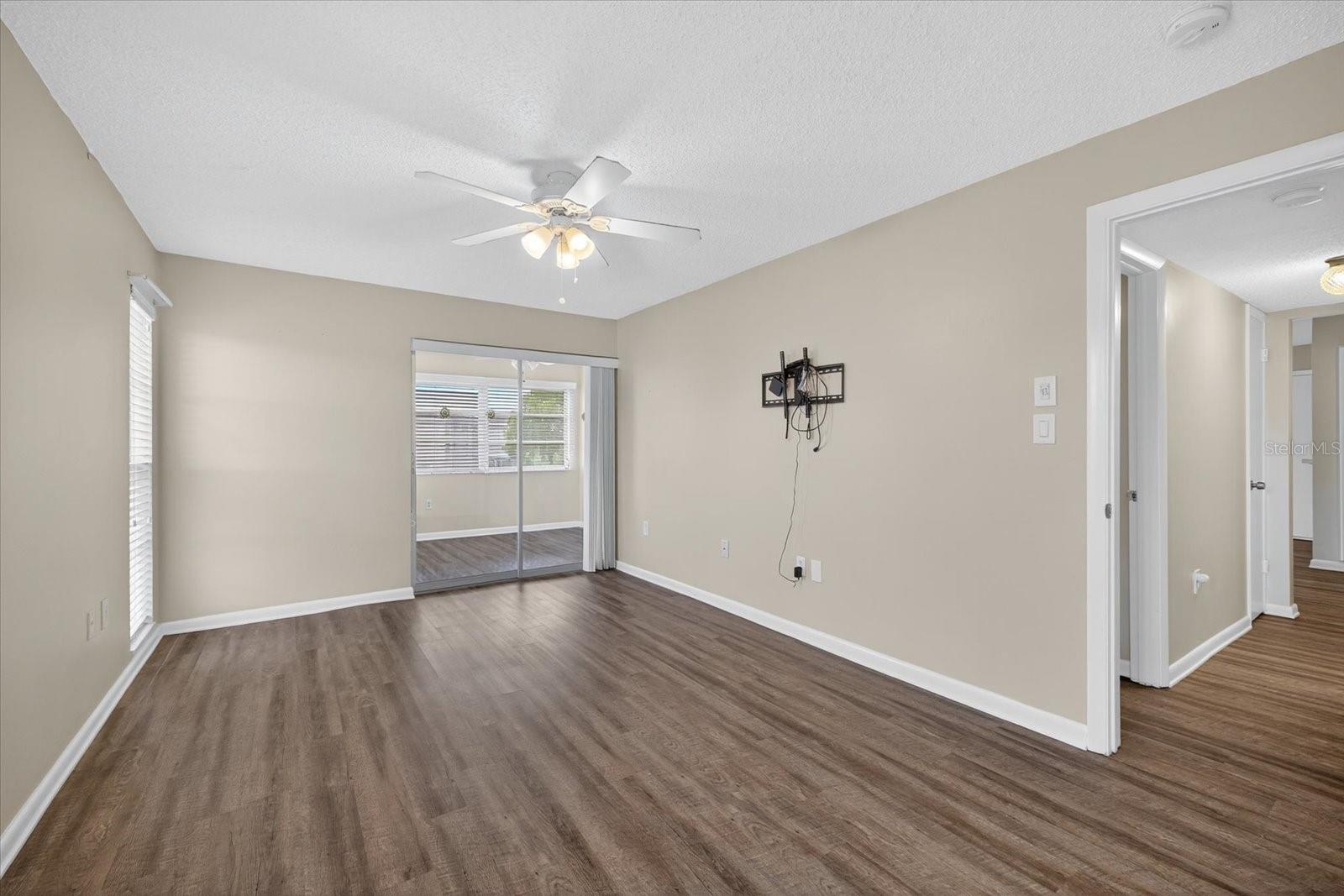 Image 29 of 55 For 5242 Opal Lane 207