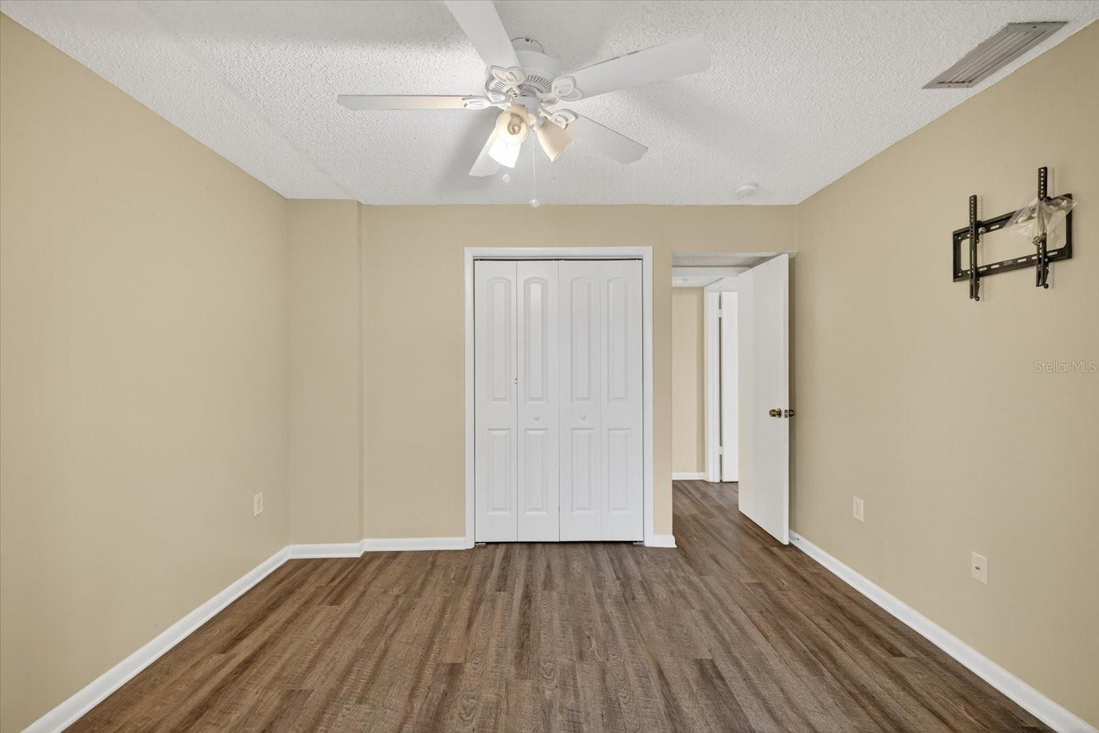Image 31 of 55 For 5242 Opal Lane 207