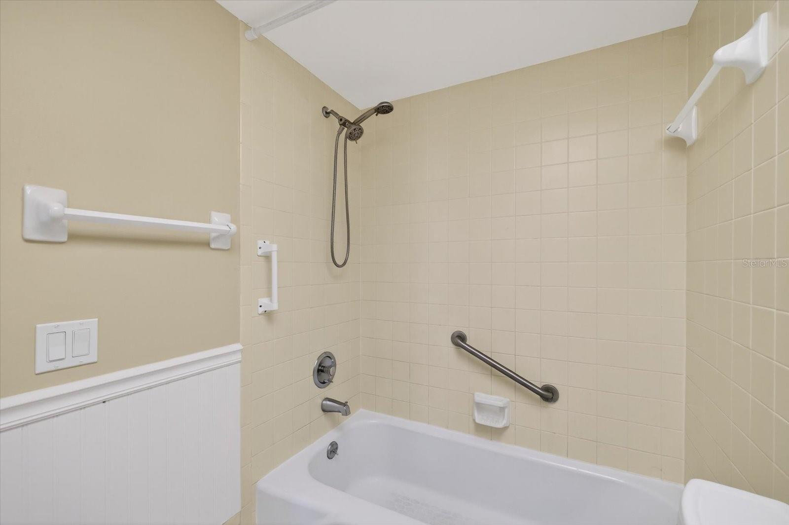 Image 36 of 55 For 5242 Opal Lane 207