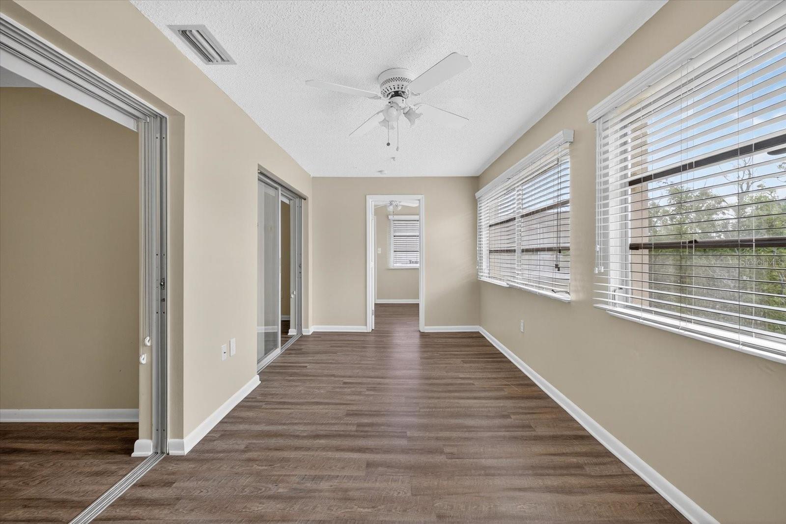 Image 6 of 55 For 5242 Opal Lane 207