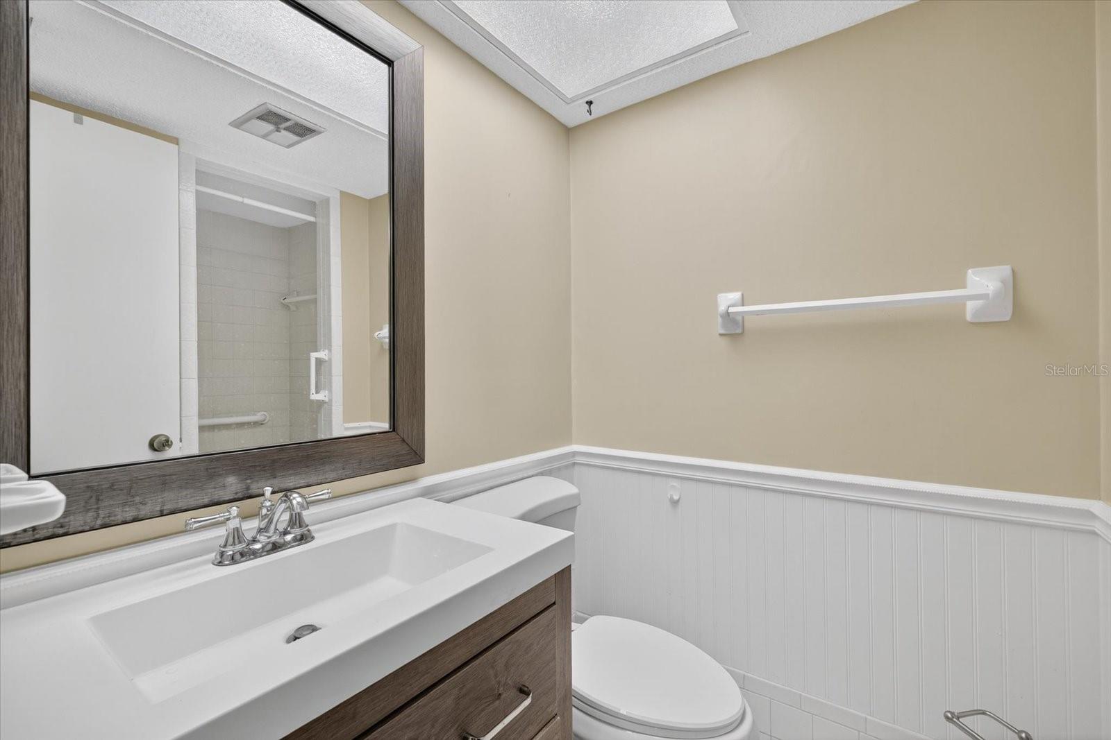 Image 8 of 55 For 5242 Opal Lane 207