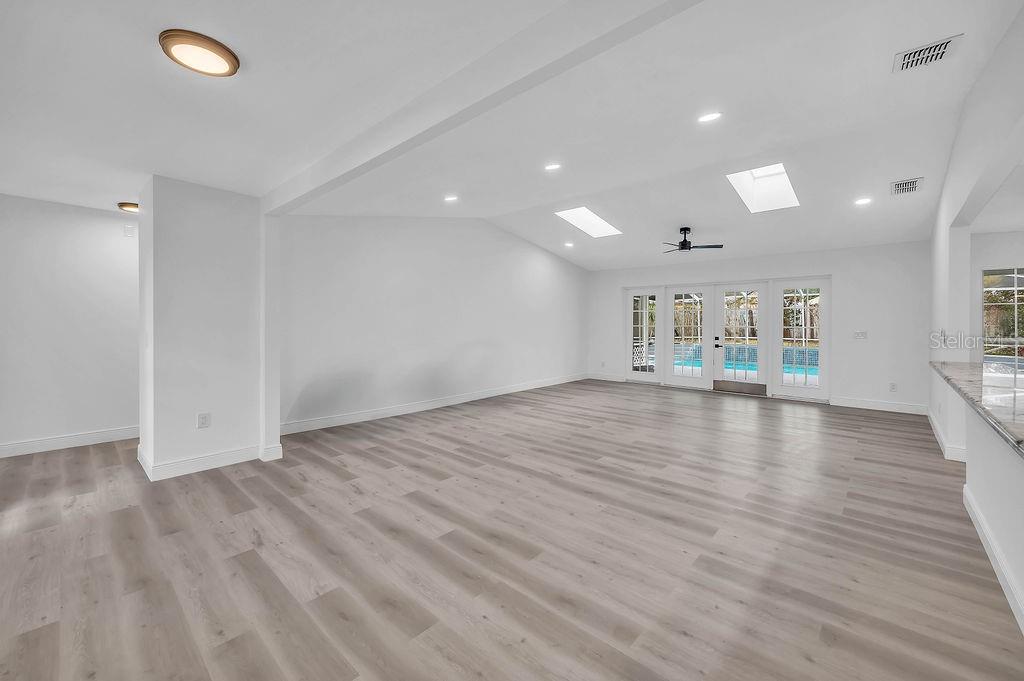 Image 5 of 41 For 1157 Cephia Street