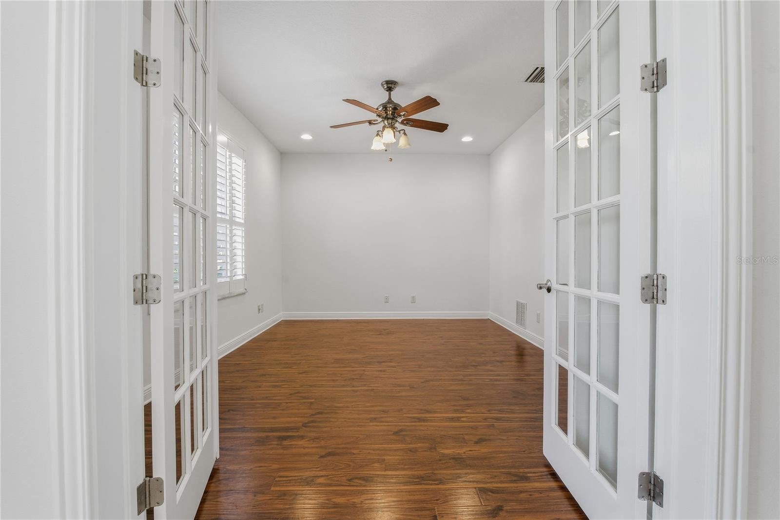 Image 20 of 74 For 10703 Garda Drive