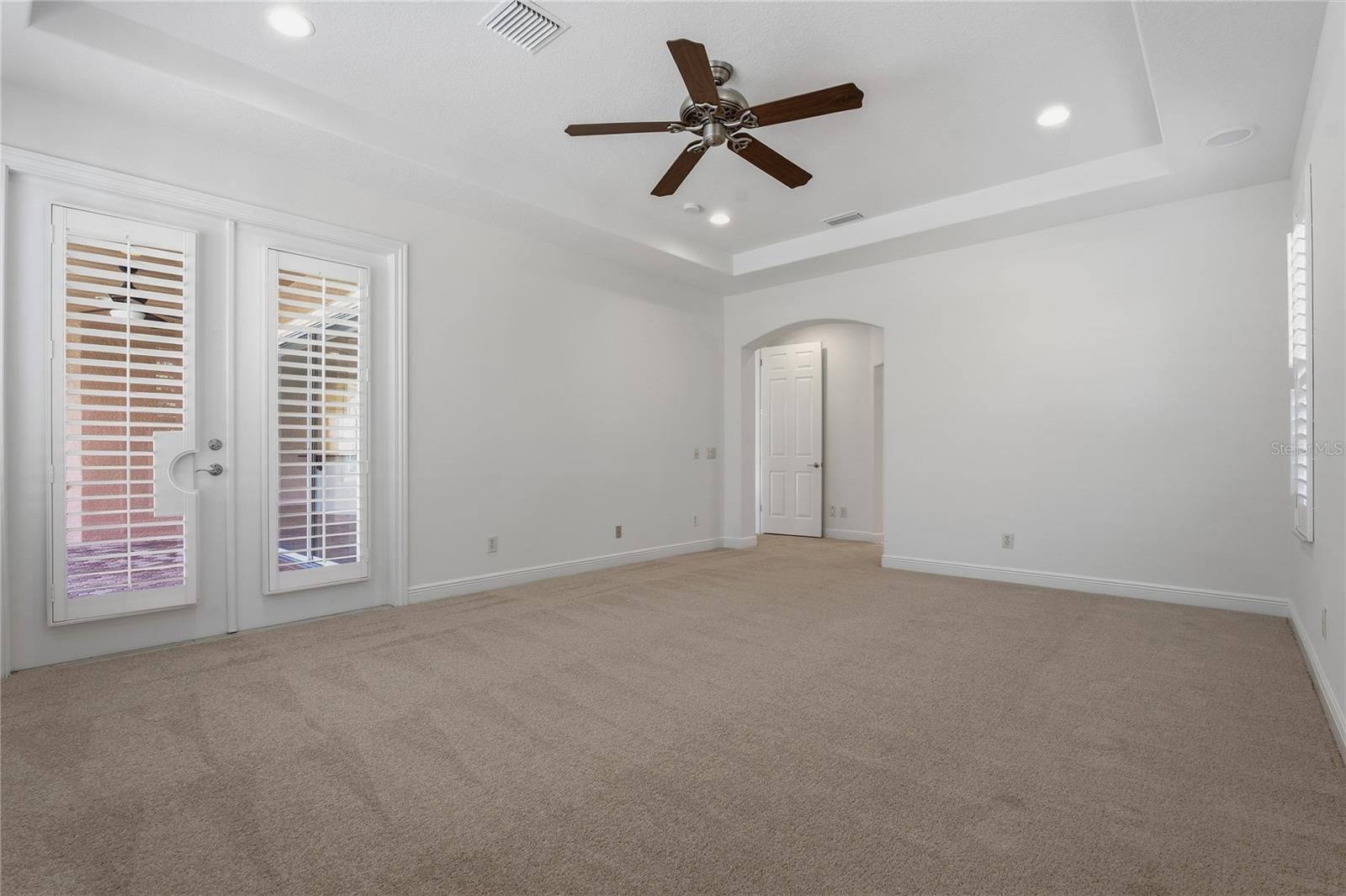 Image 25 of 74 For 10703 Garda Drive