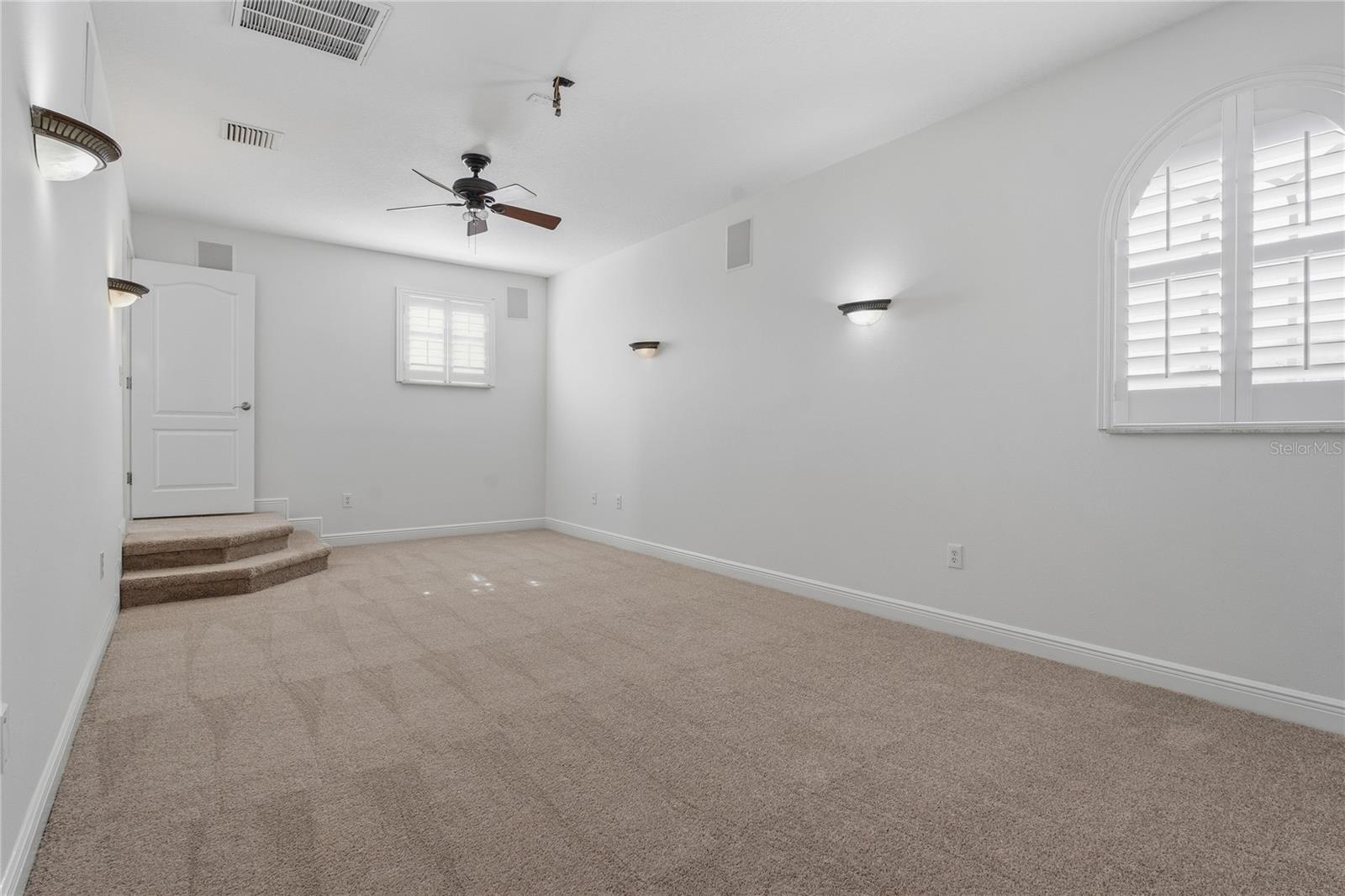 Image 44 of 74 For 10703 Garda Drive