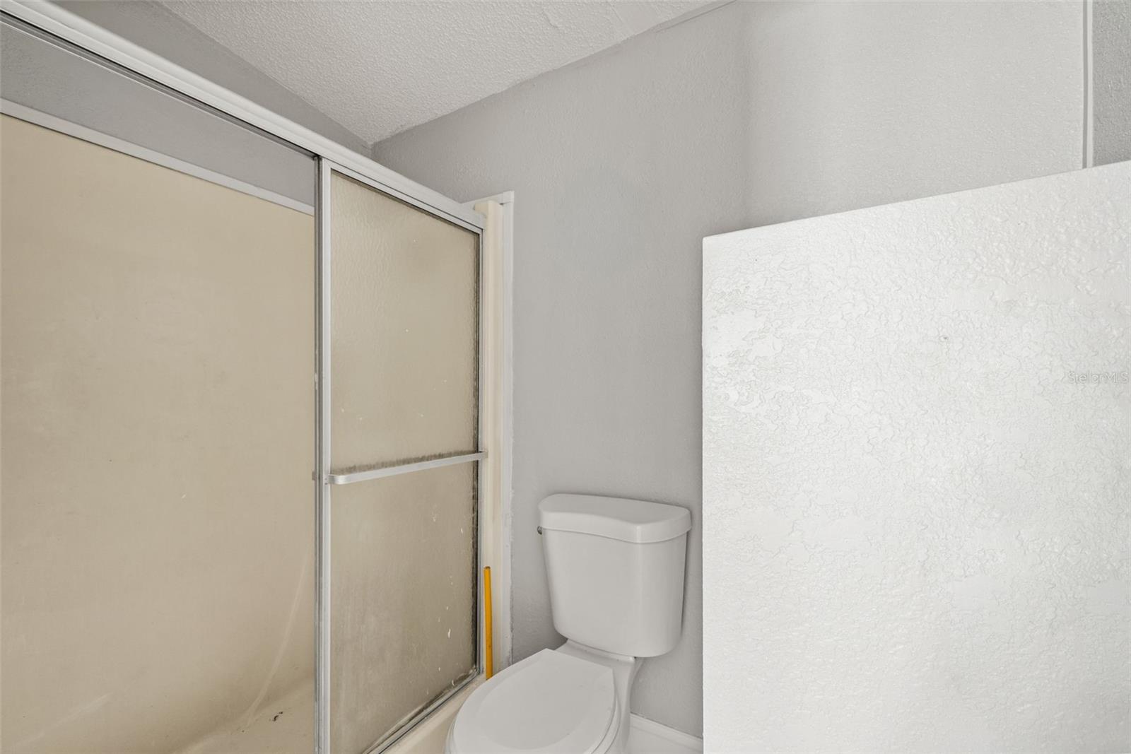 Image 19 of 45 For 9040 Grant Street