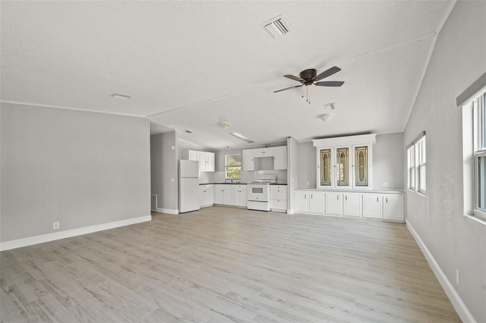 Image 2 of 45 For 9040 Grant Street