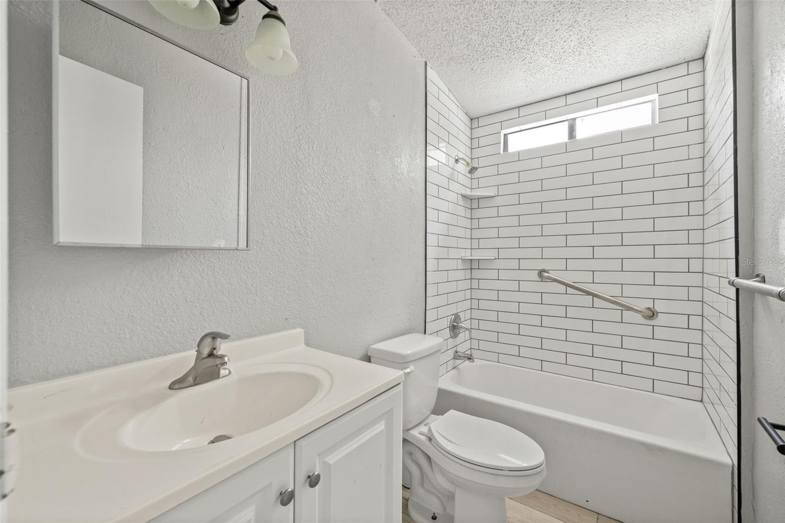 Image 25 of 45 For 9040 Grant Street