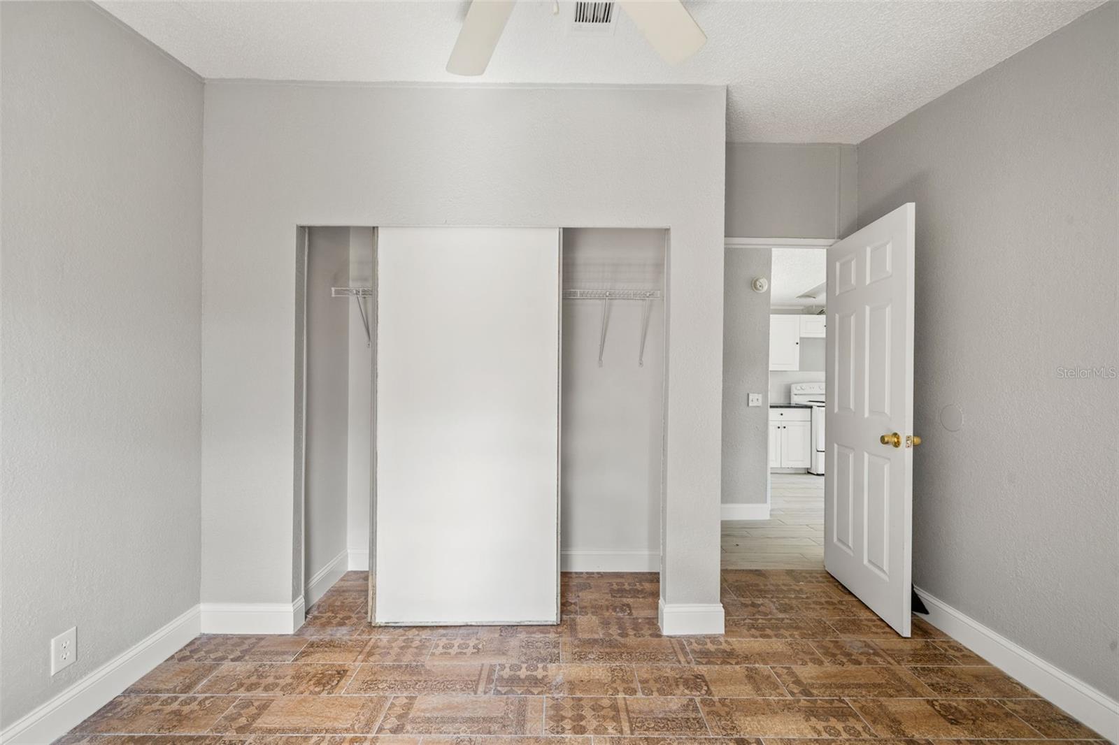 Image 26 of 45 For 9040 Grant Street