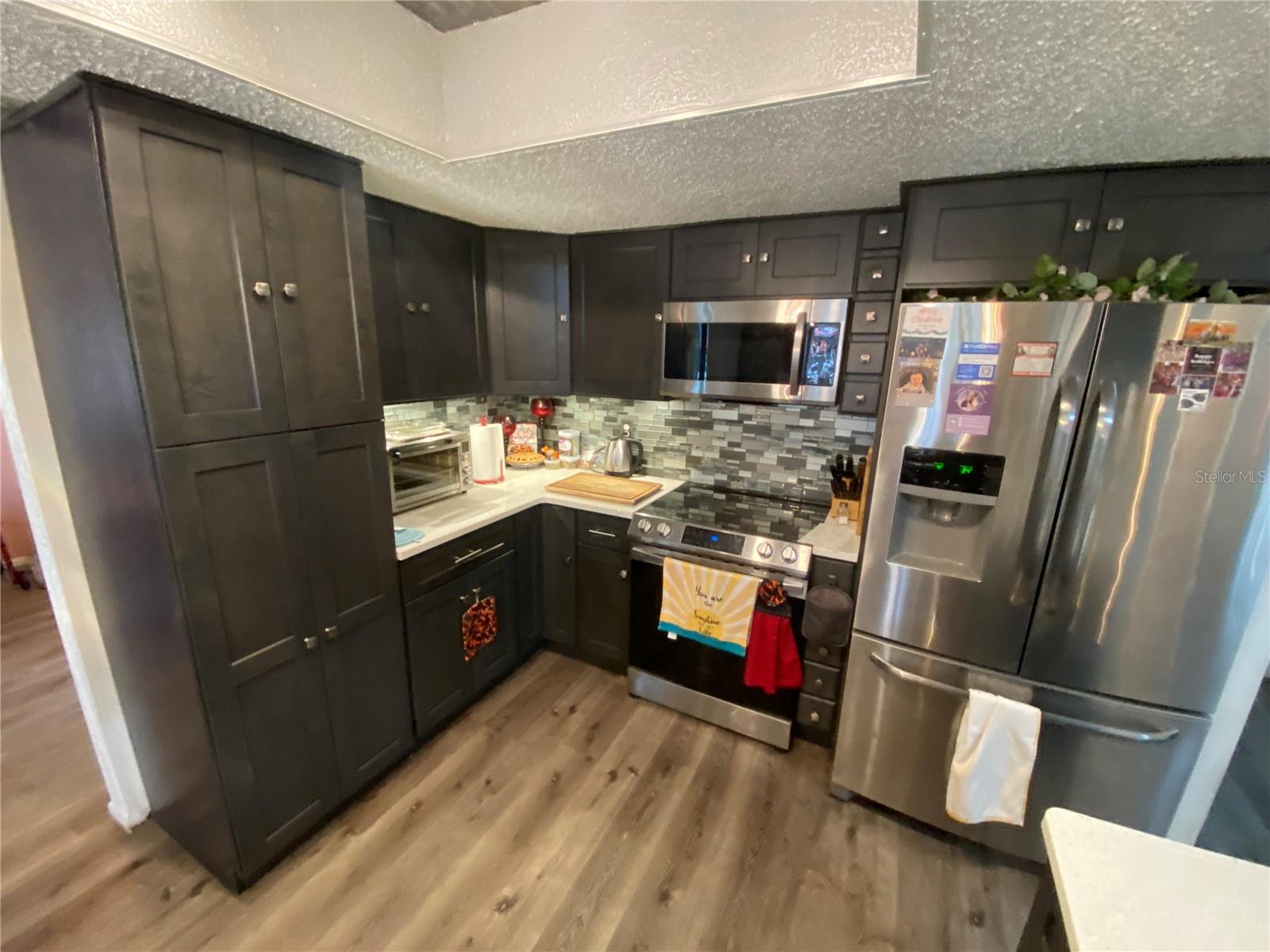 Image 11 of 60 For 4100 Montano Avenue