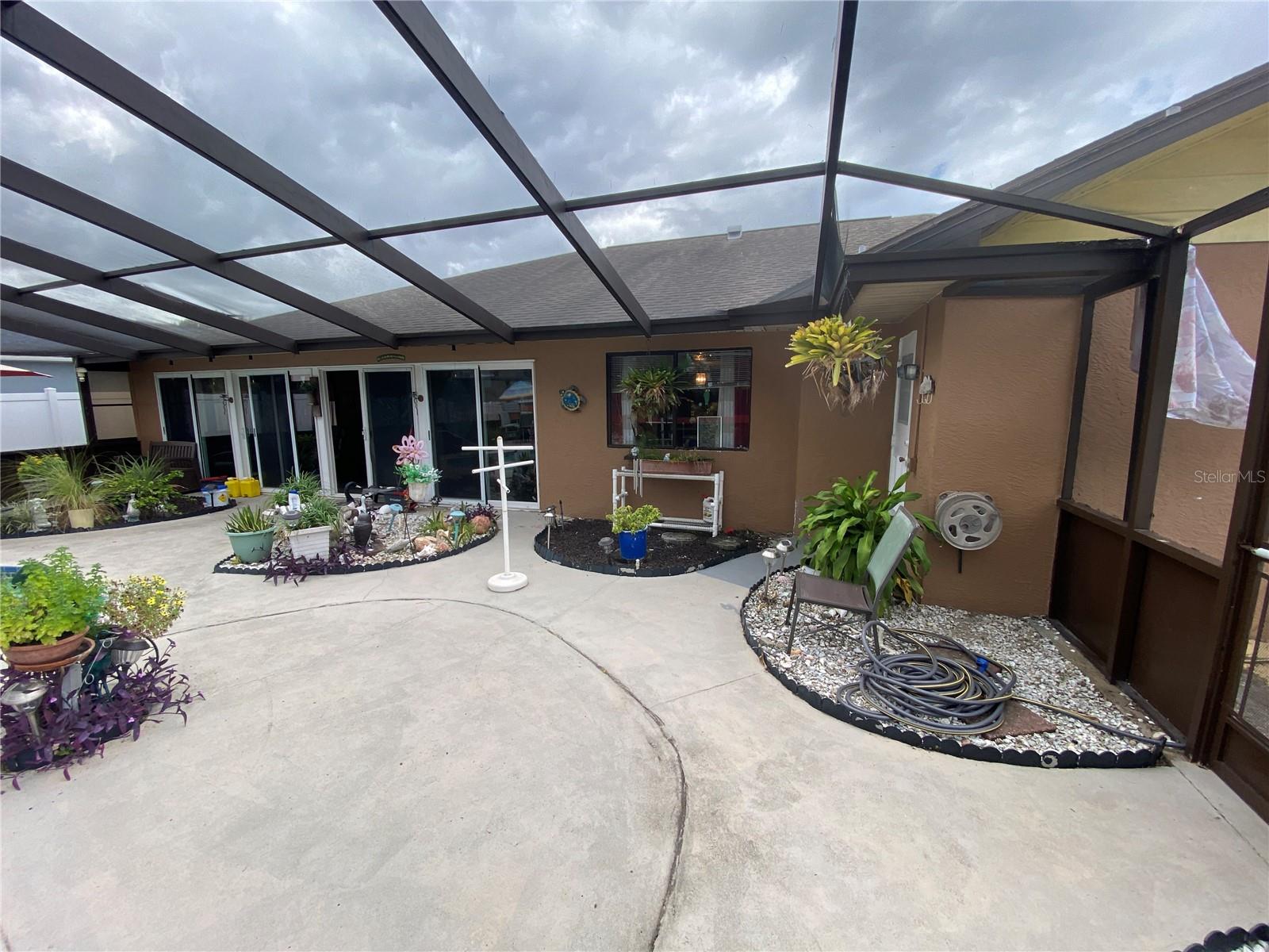 Image 36 of 60 For 4100 Montano Avenue