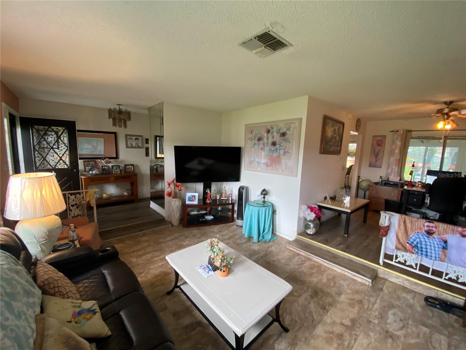 Image 5 of 60 For 4100 Montano Avenue