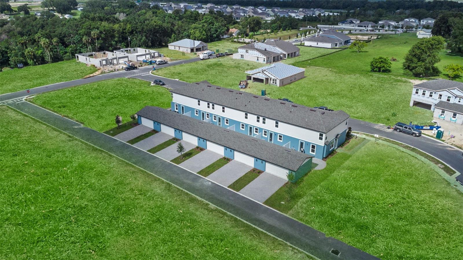 Image 5 of 27 For 624 Emerald Grove Drive