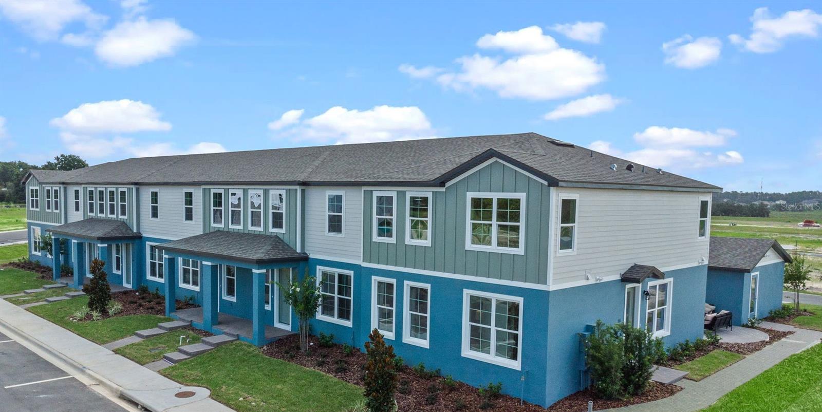 Image 7 of 27 For 624 Emerald Grove Drive