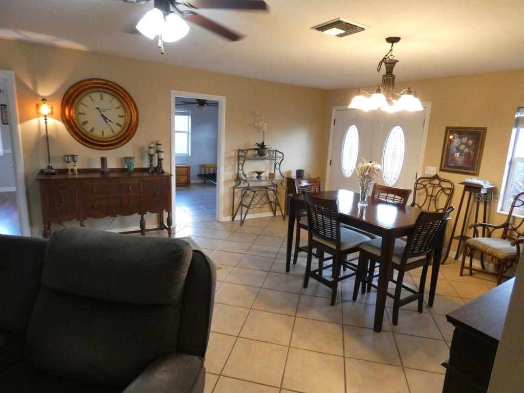 Image 5 of 60 For 7211 Tarrytown Drive