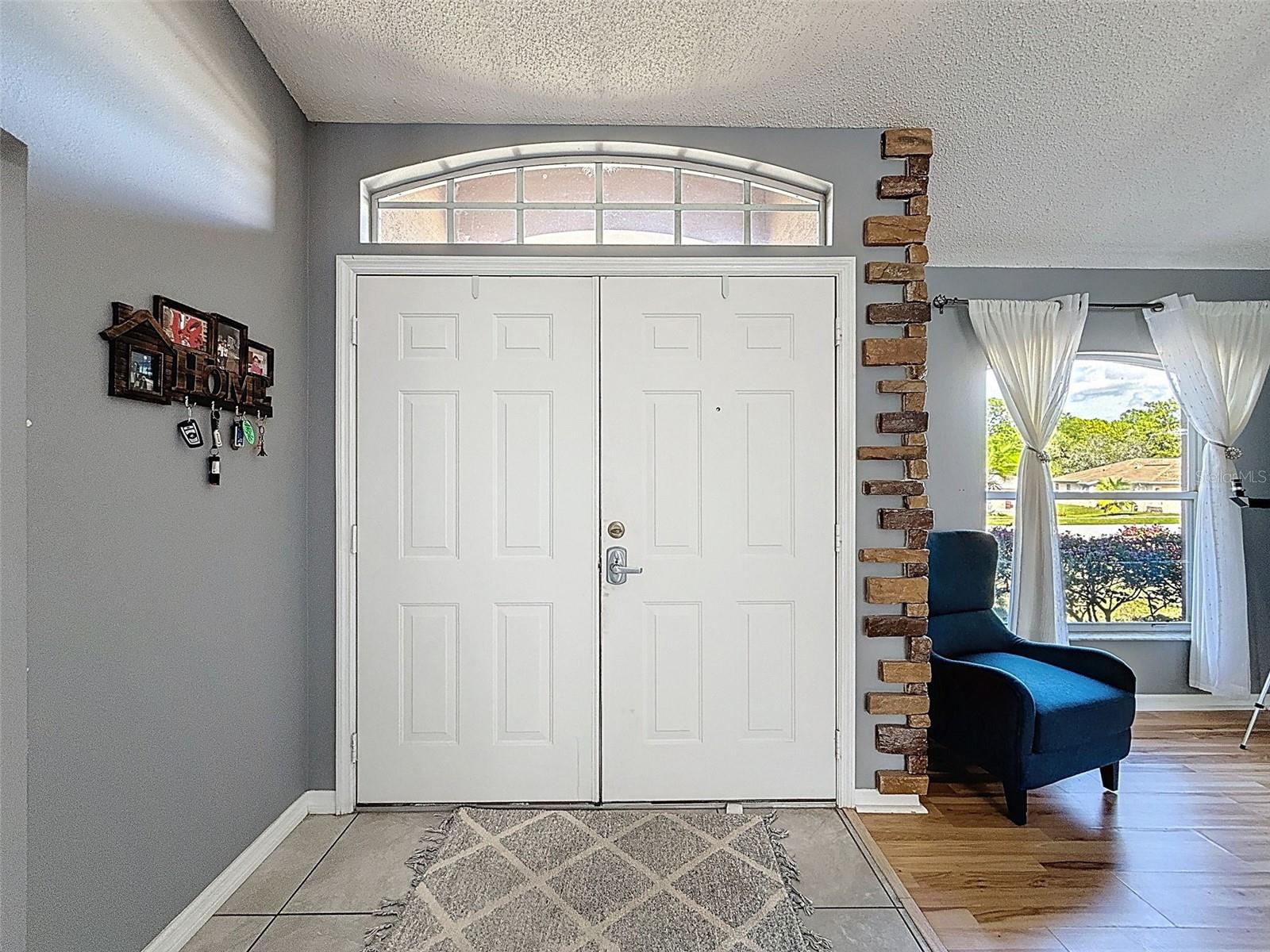 Listing photo id 10 for 12552 Corrine Avenue