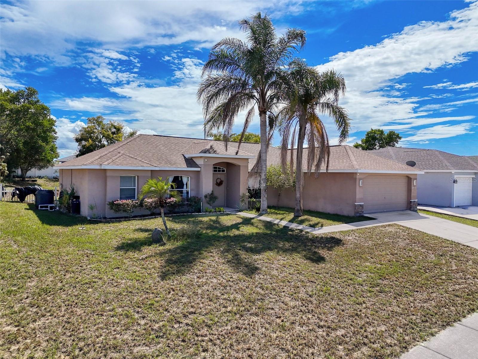 Listing photo id 0 for 12552 Corrine Avenue