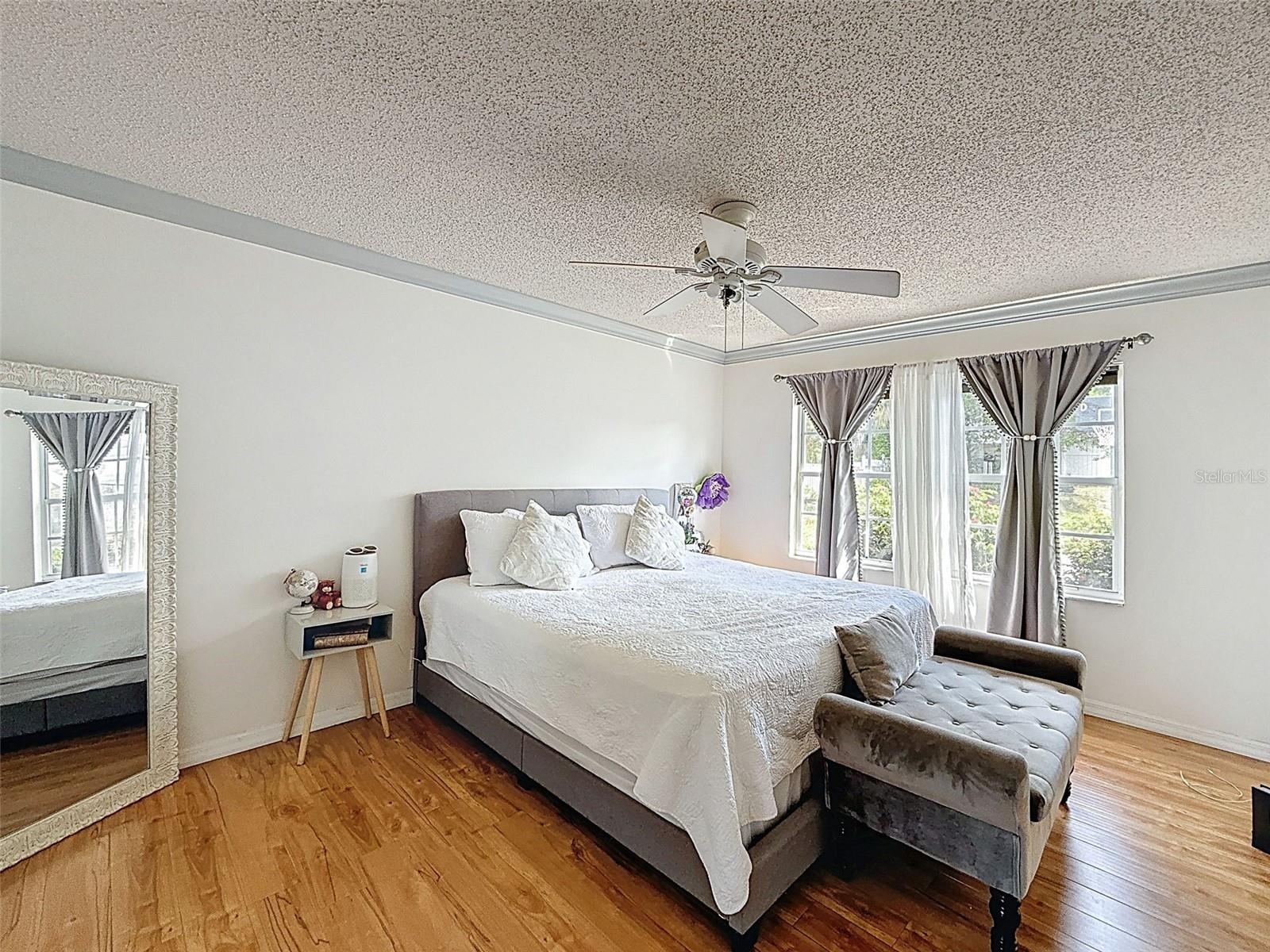 Listing photo id 45 for 12552 Corrine Avenue